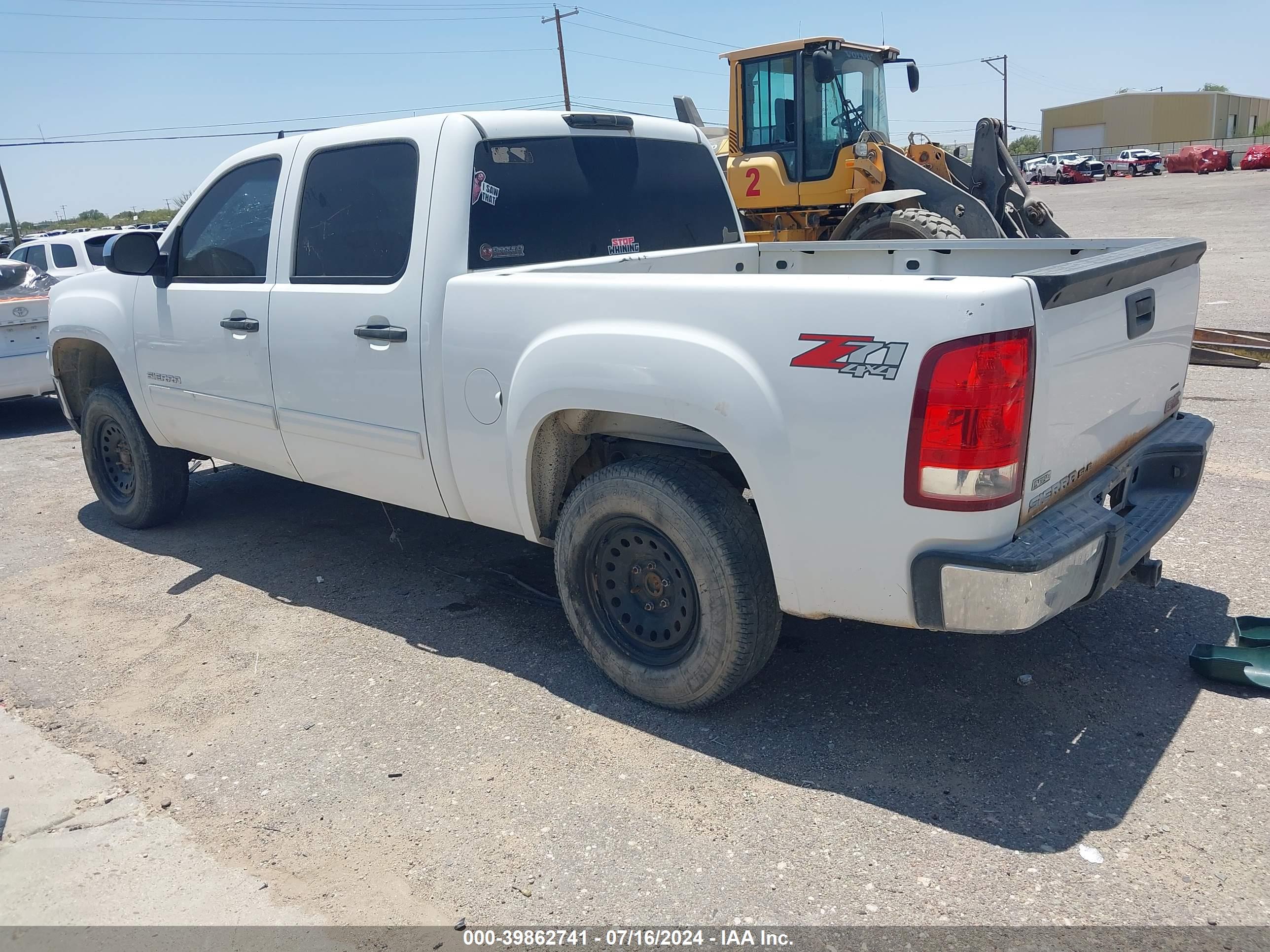GMC SIERRA image 3