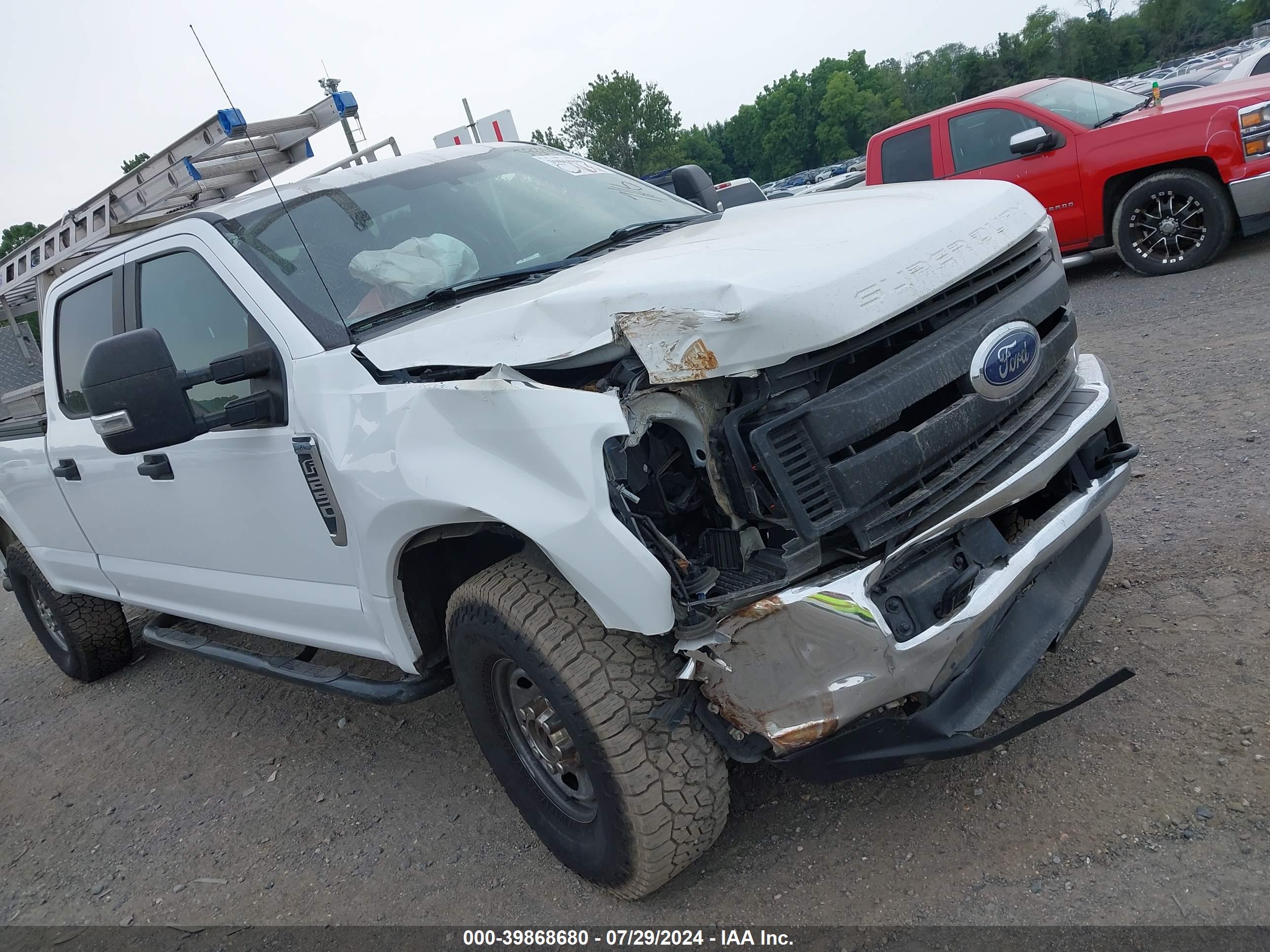 FORD F-250 image 6