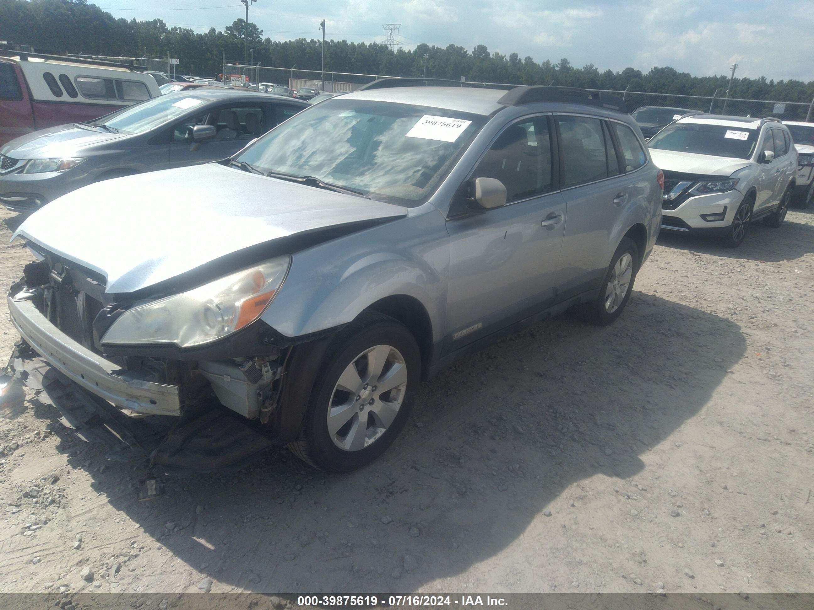 SUBARU OUTBACK image 2