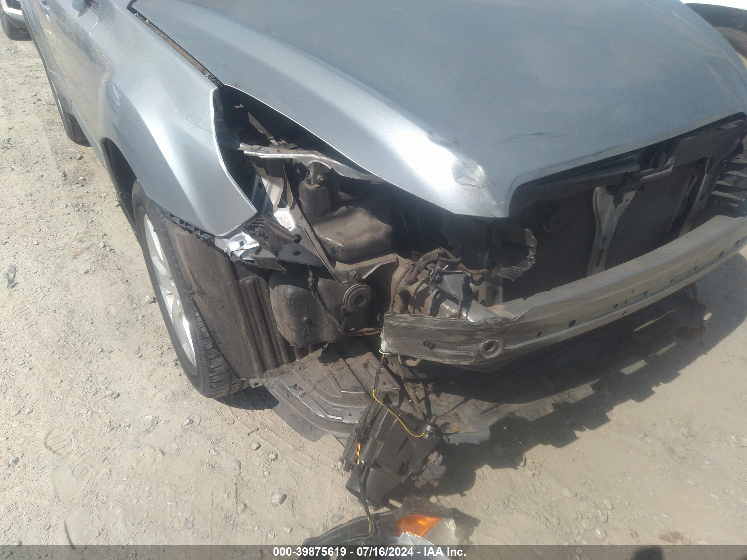 SUBARU OUTBACK image 6