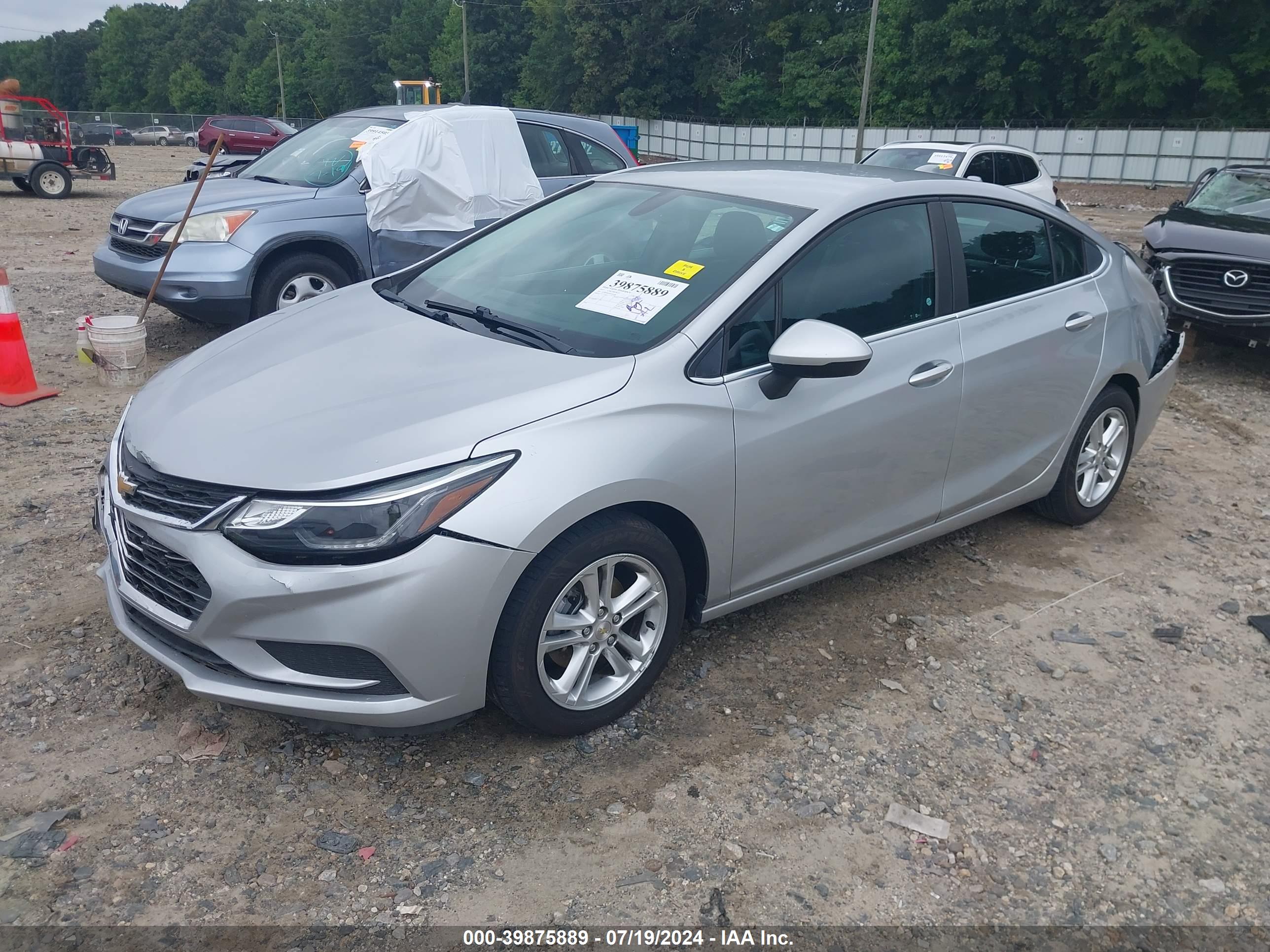 CHEVROLET CRUZE image 2