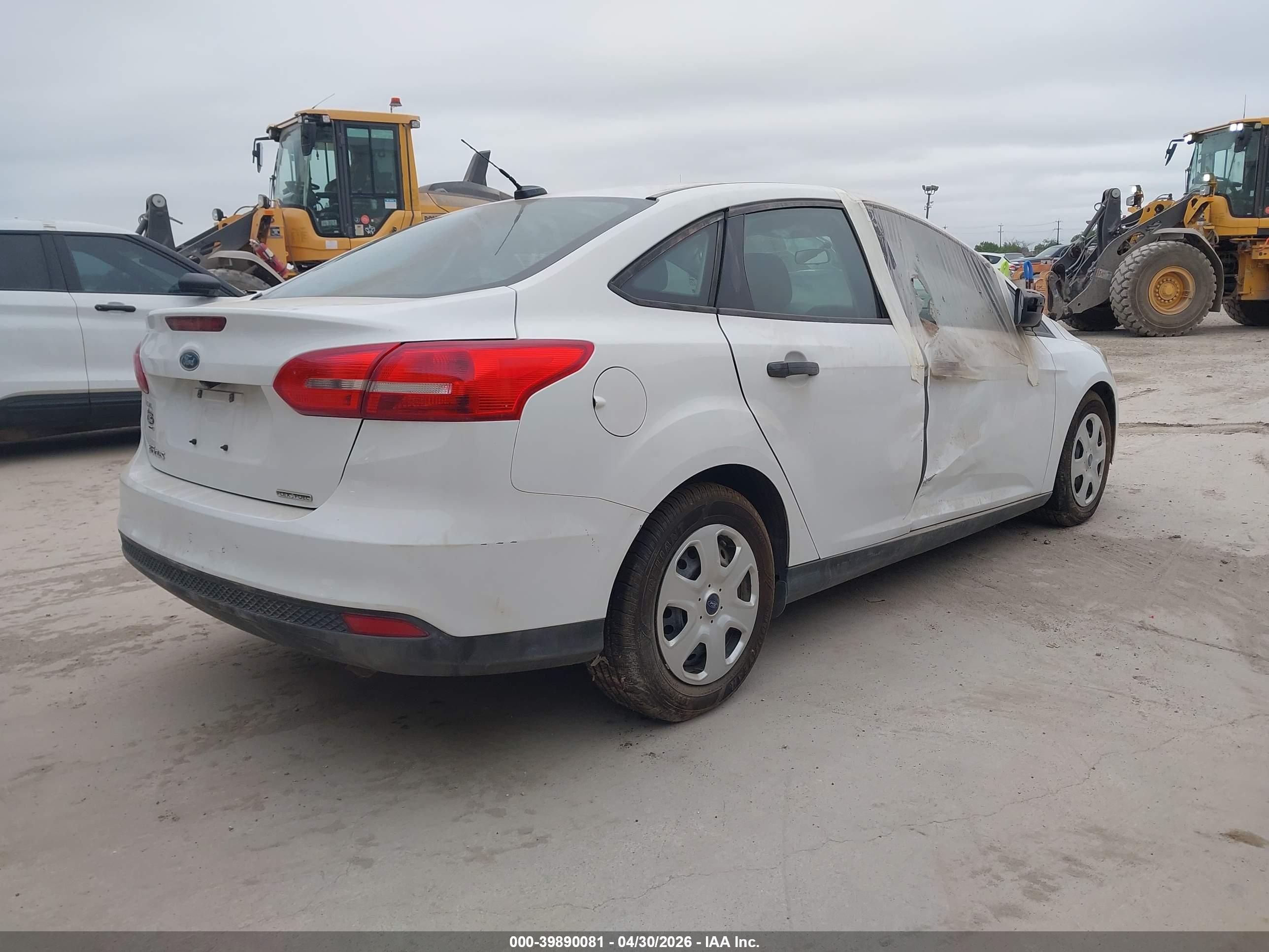 FORD FOCUS image 4