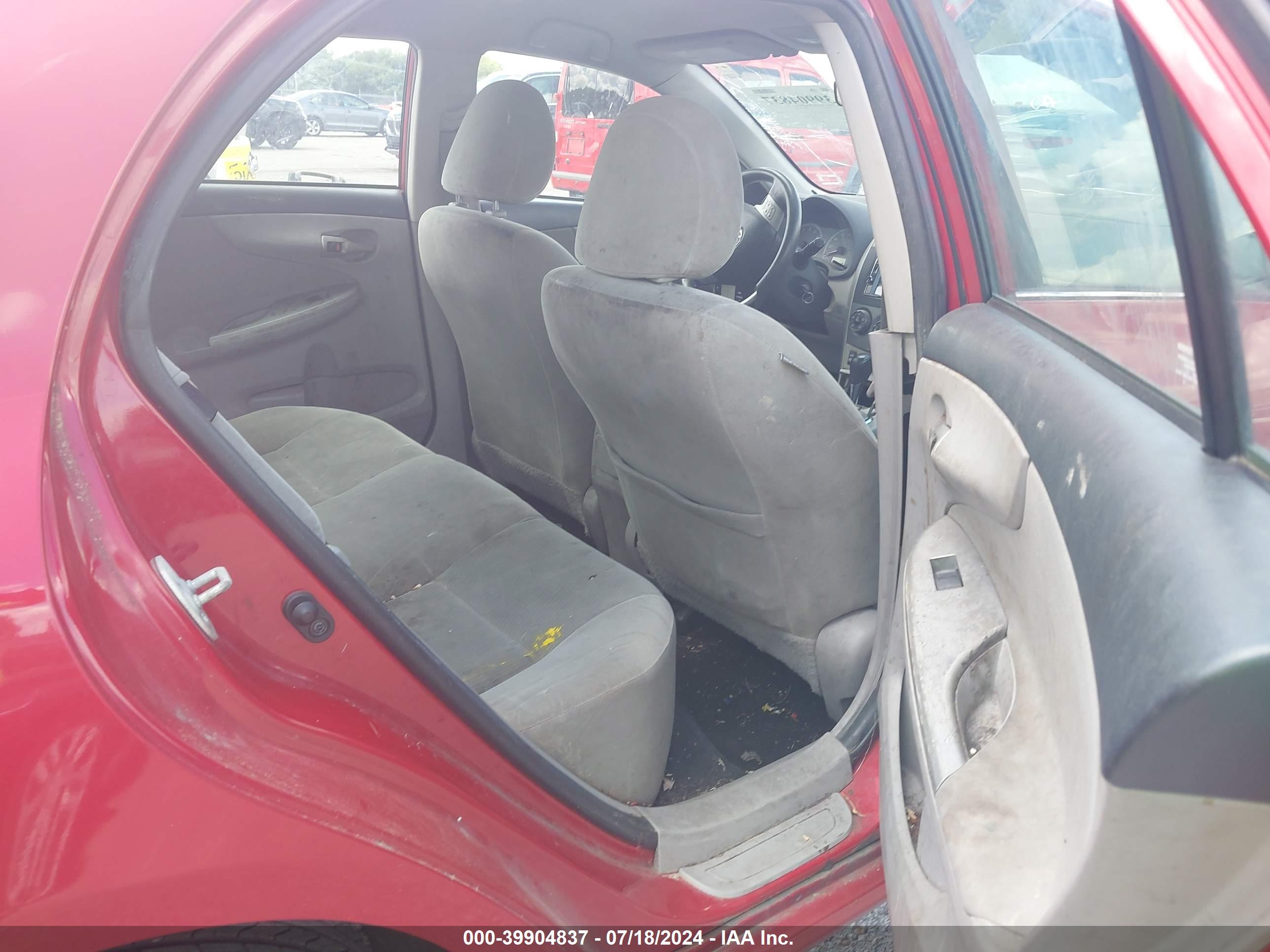 TOYOTA COROLLA image 8