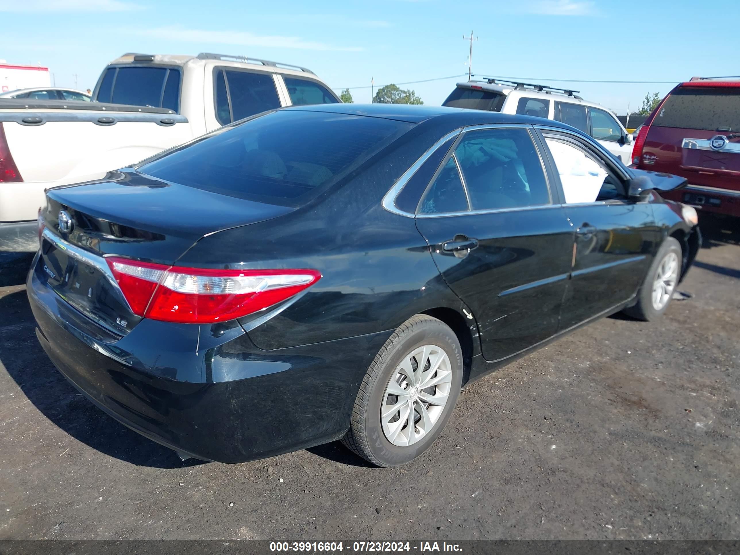 TOYOTA CAMRY image 4