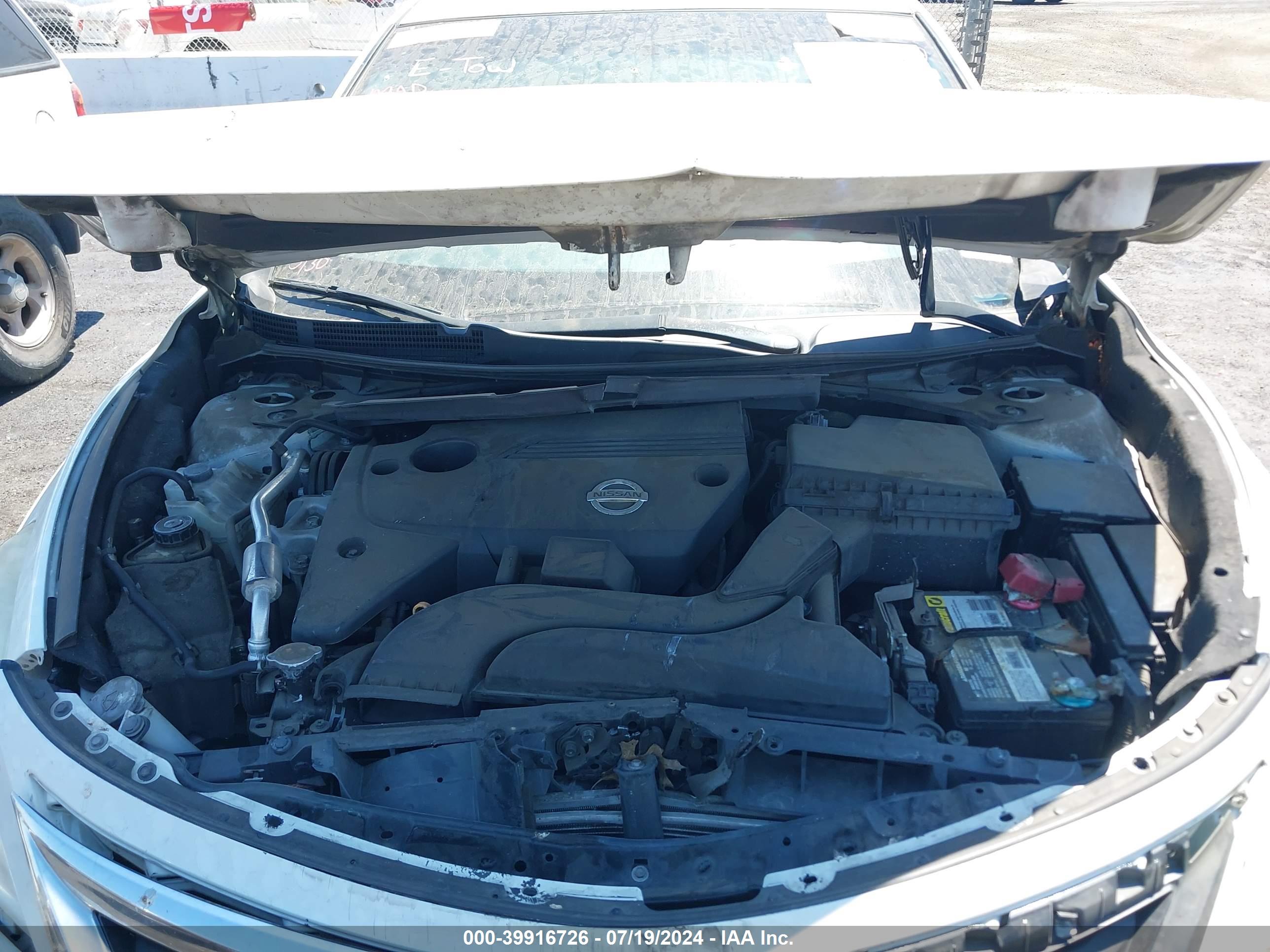 NISSAN ALTIMA image 10