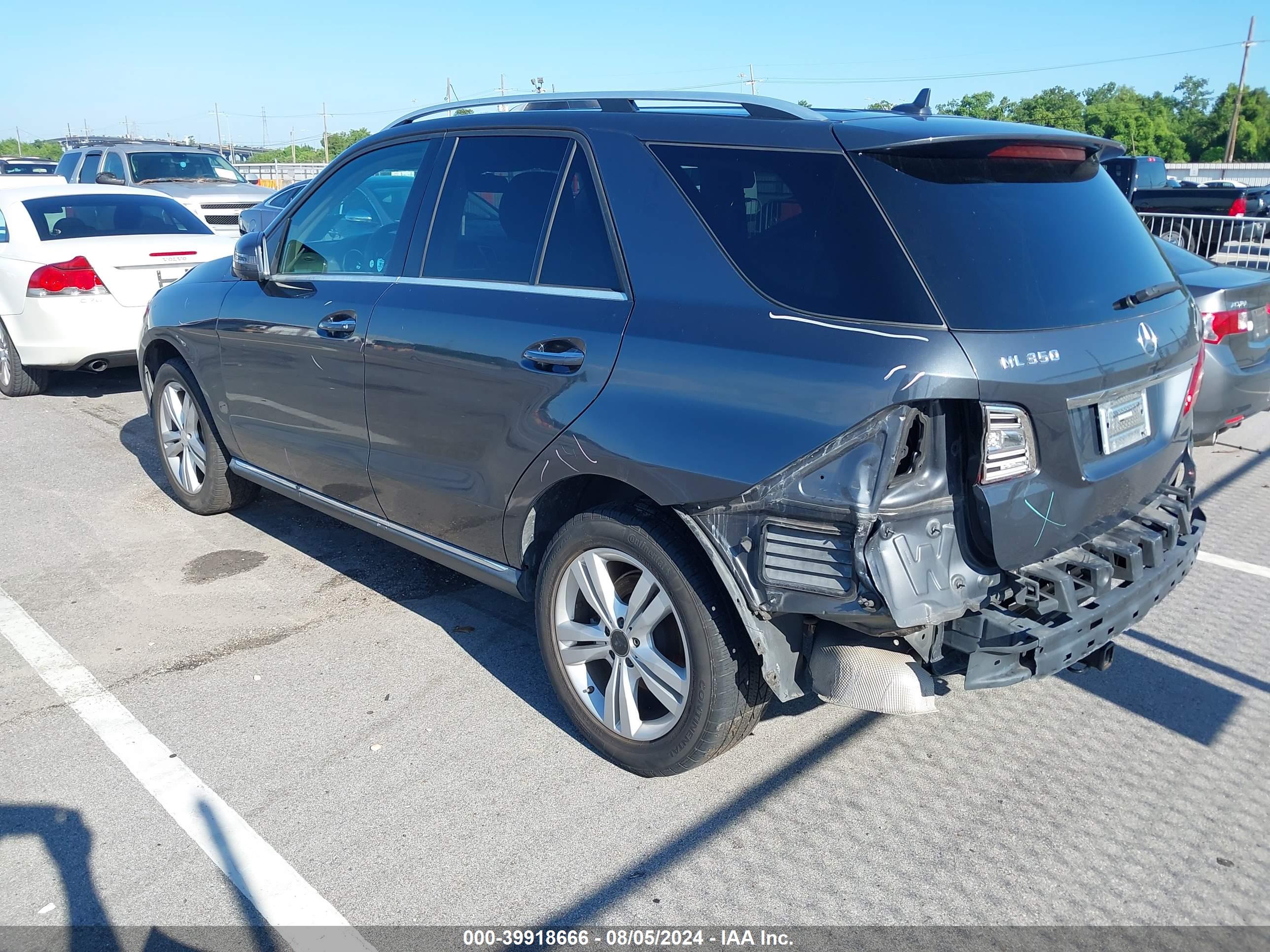 MERCEDES-BENZ ML image 3
