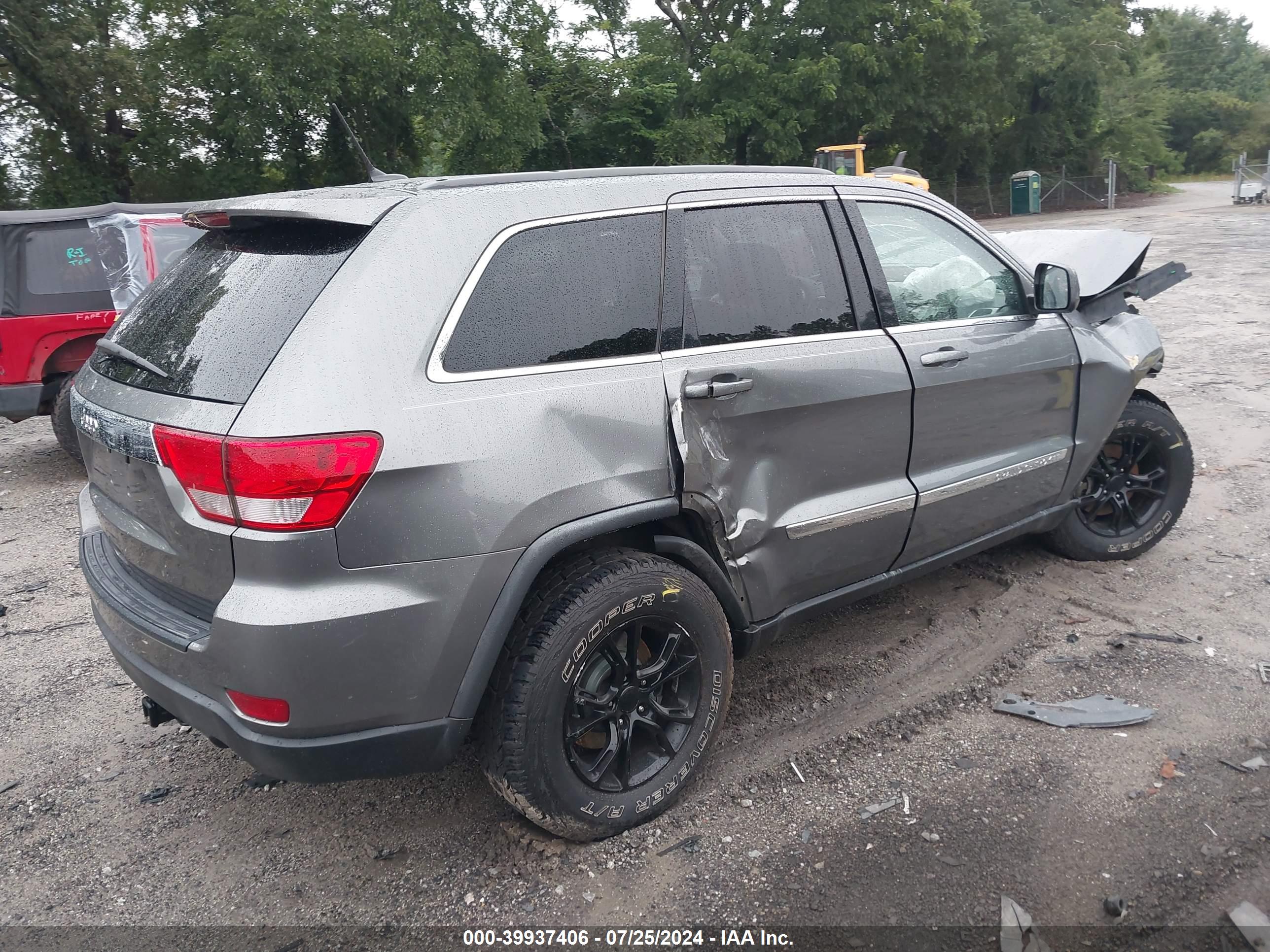JEEP GRAND image 4