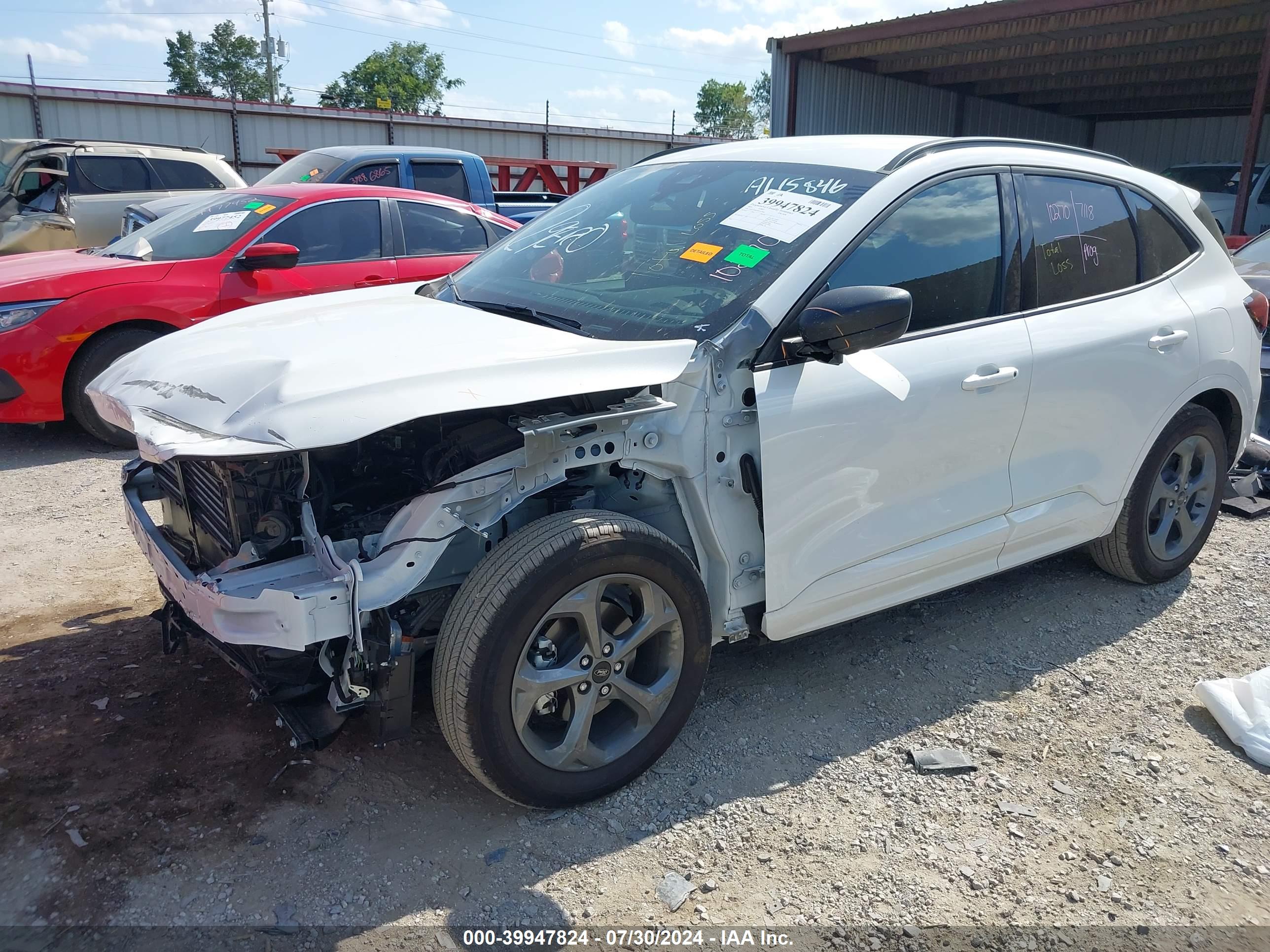 FORD ESCAPE image 2
