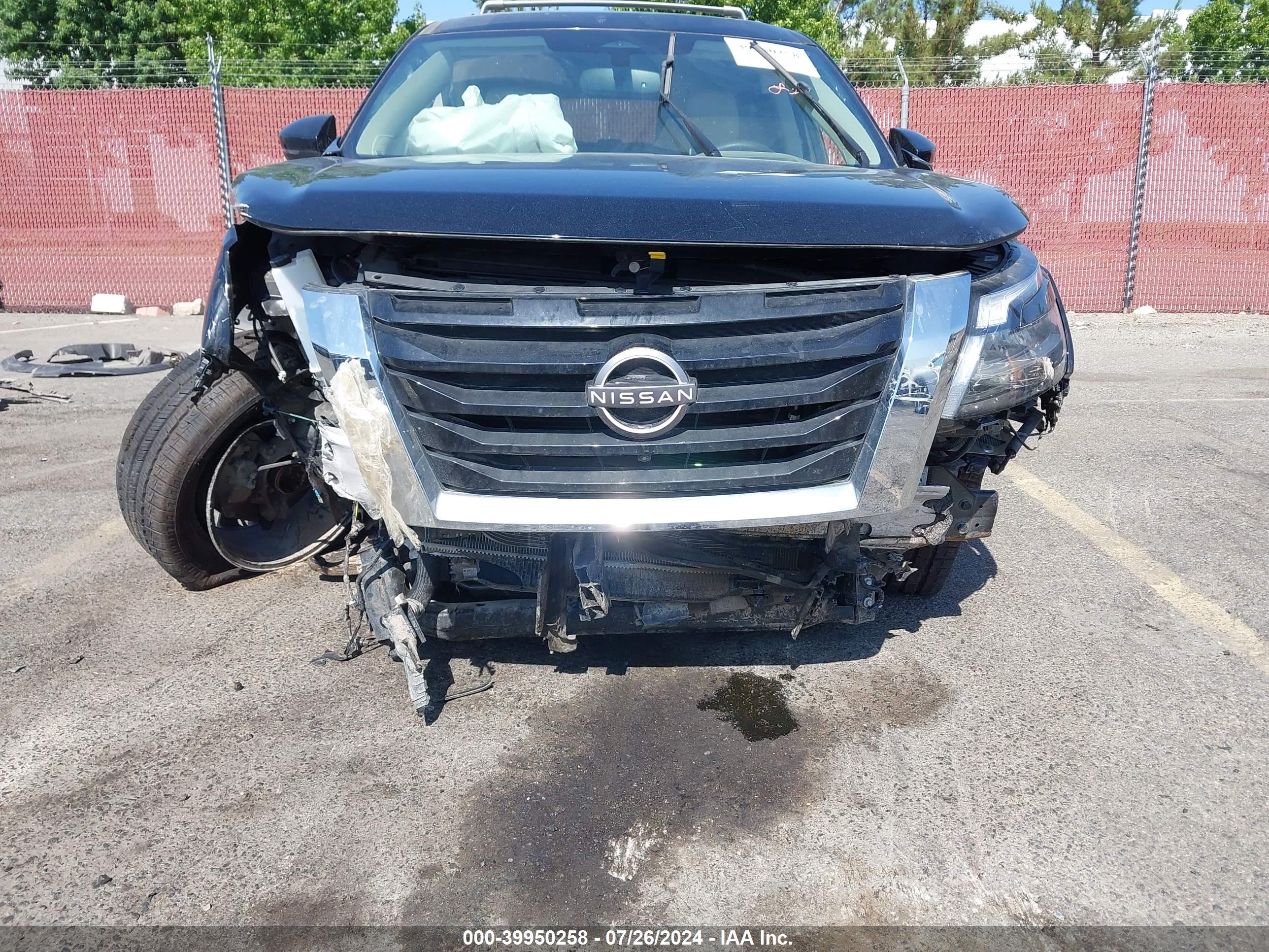 NISSAN PATHFINDER image 6