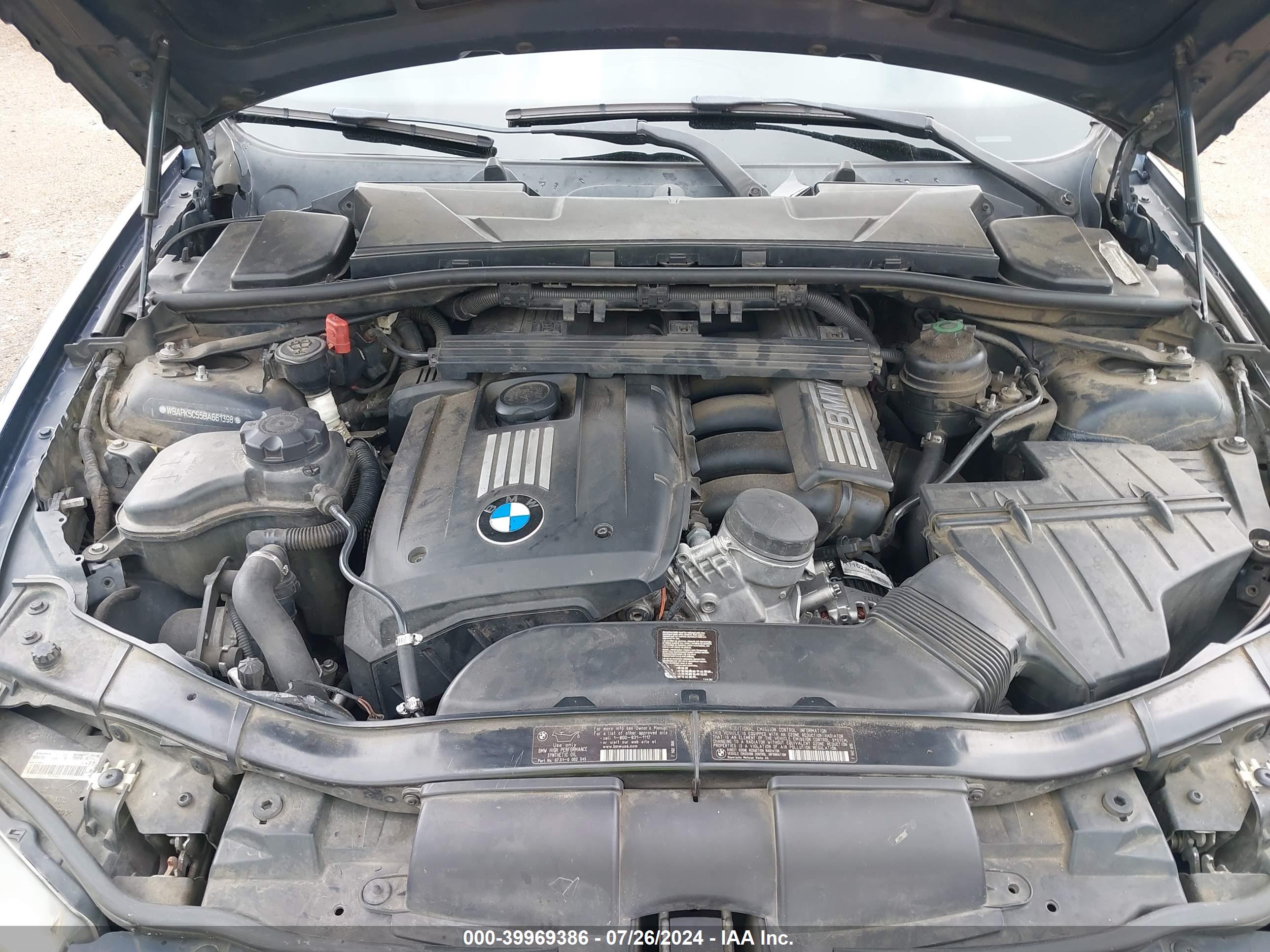 BMW 328I image 10