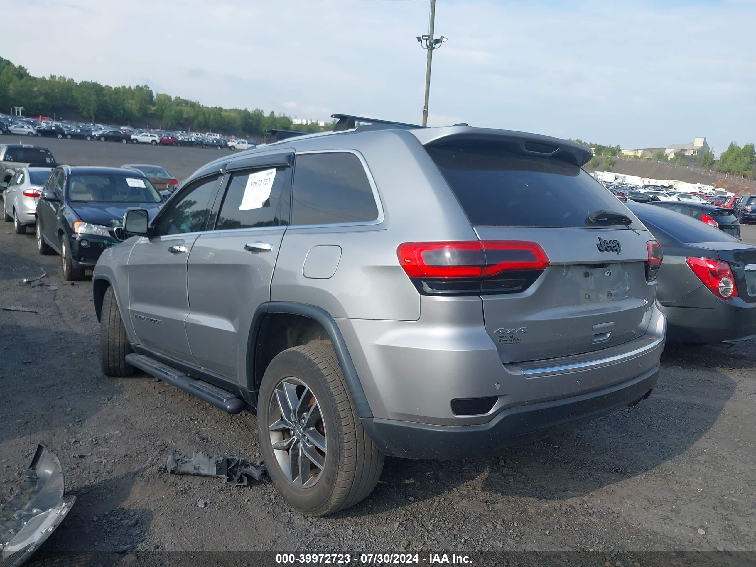 JEEP GRAND image 3
