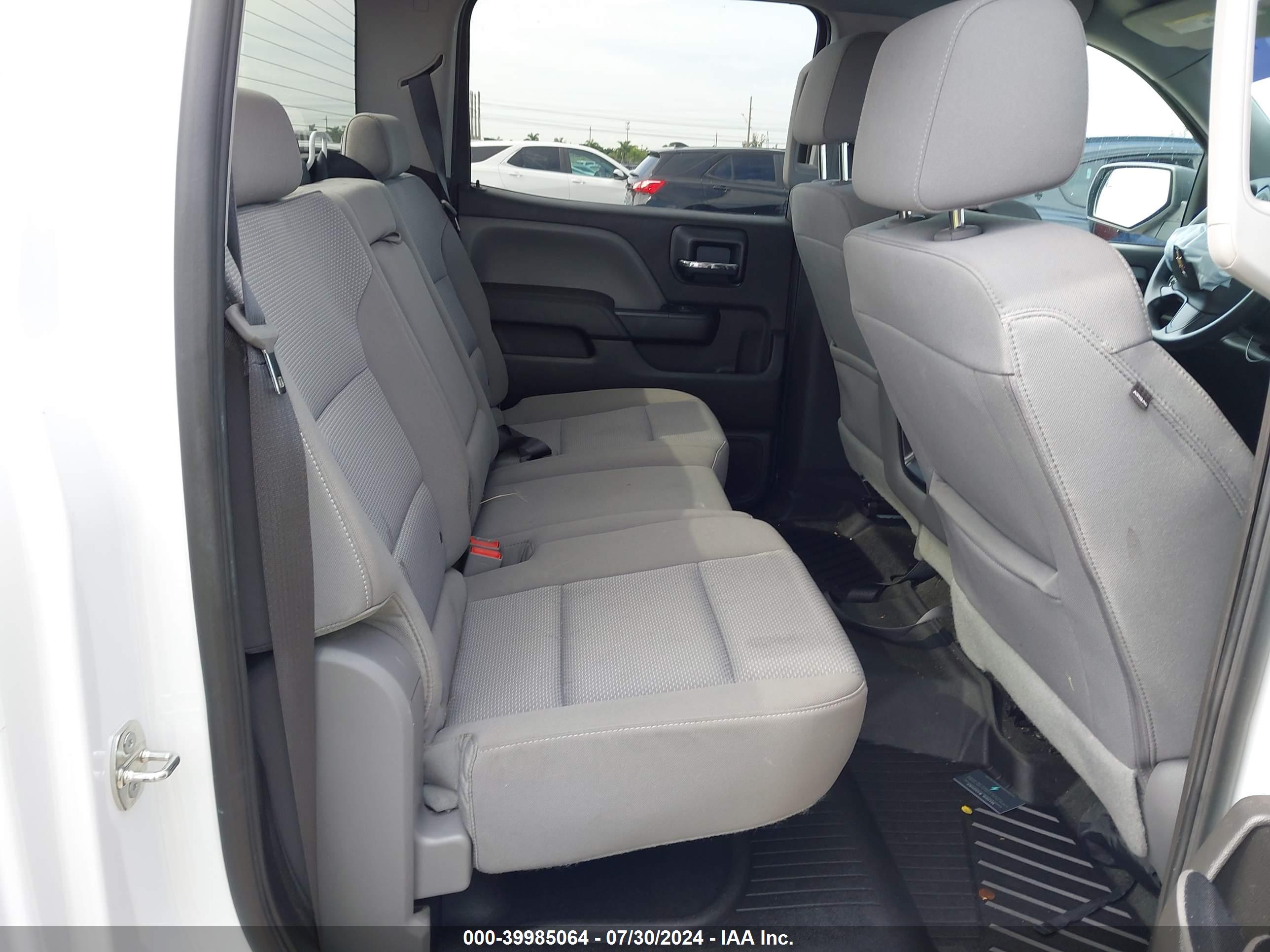 CHEVROLET SILVERADO image 8