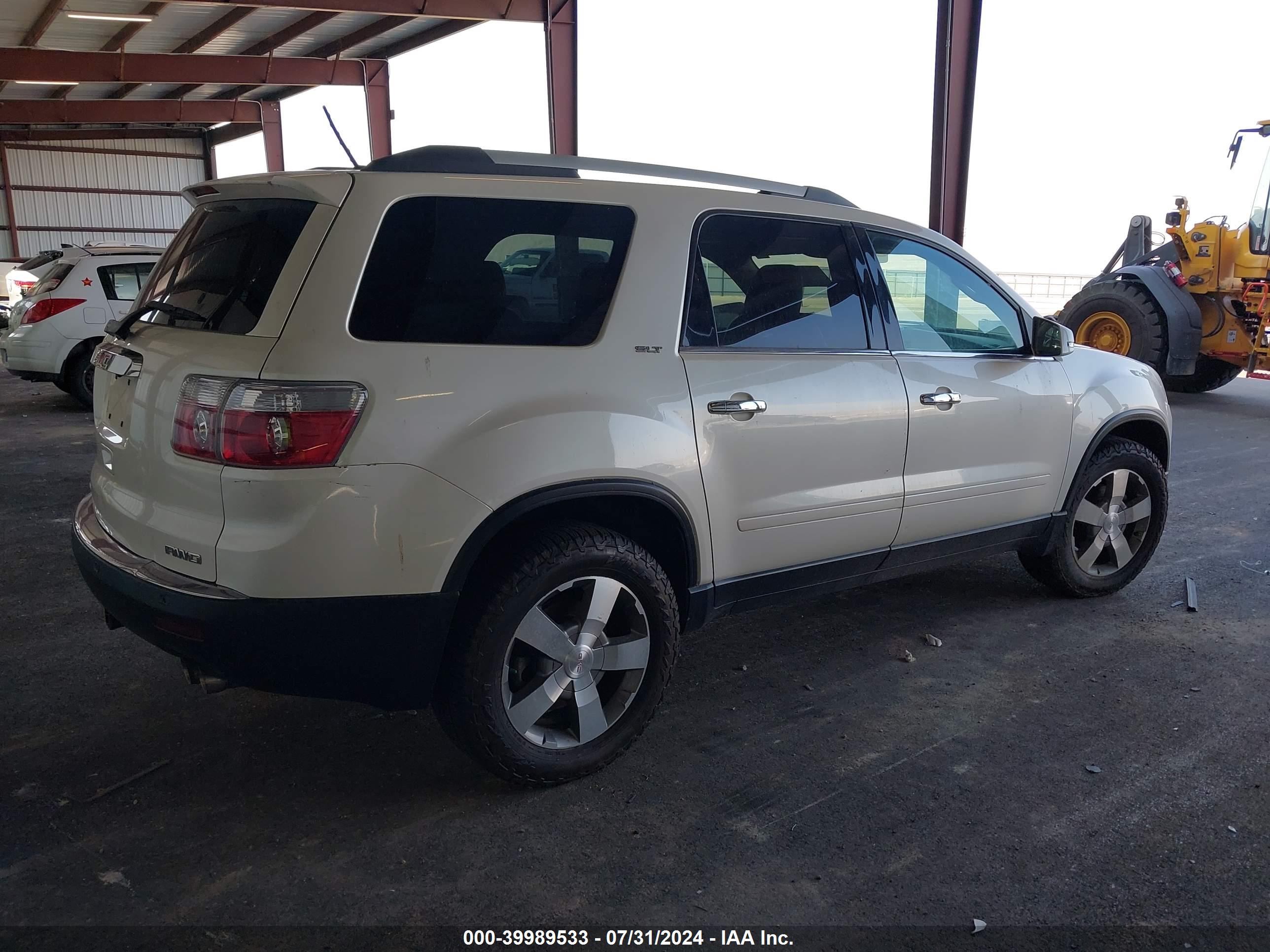 GMC ACADIA image 4