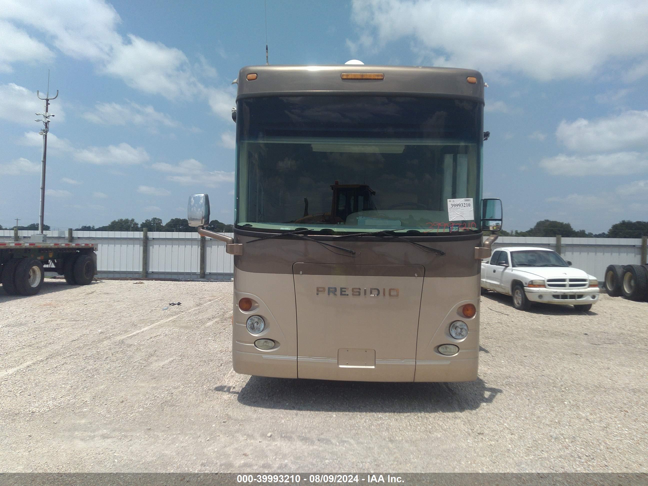 FREIGHTLINER MAN image 6