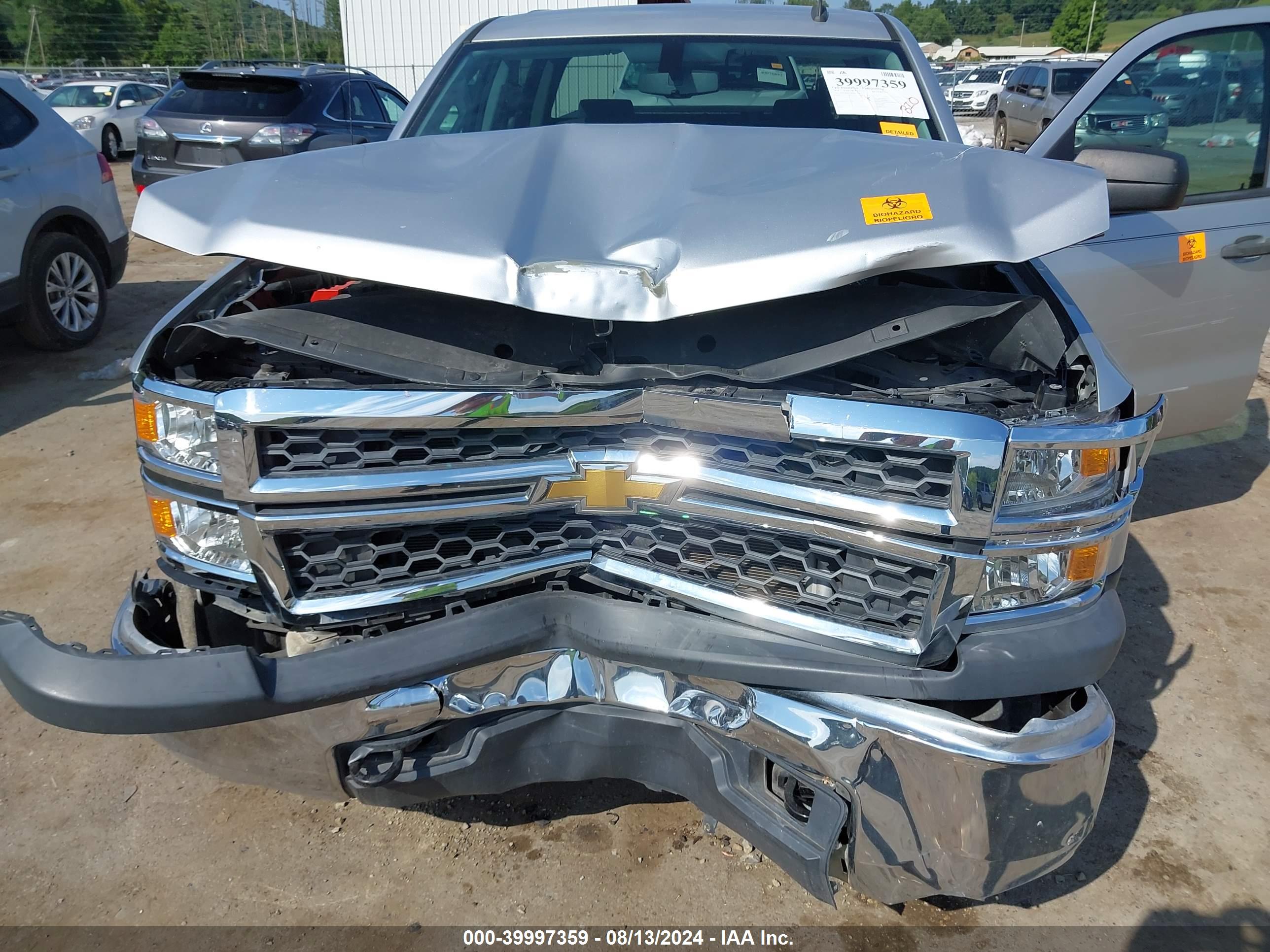 CHEVROLET SILVERADO image 6