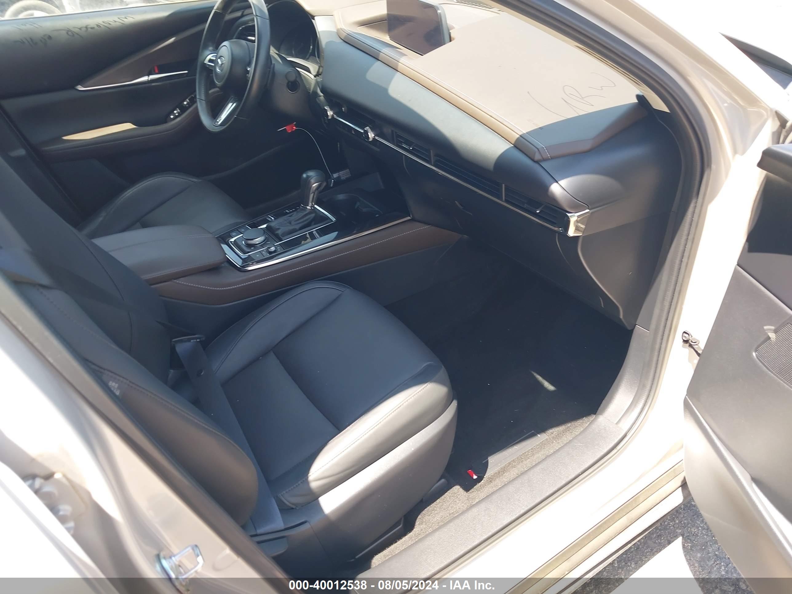 MAZDA CX-30 image 5