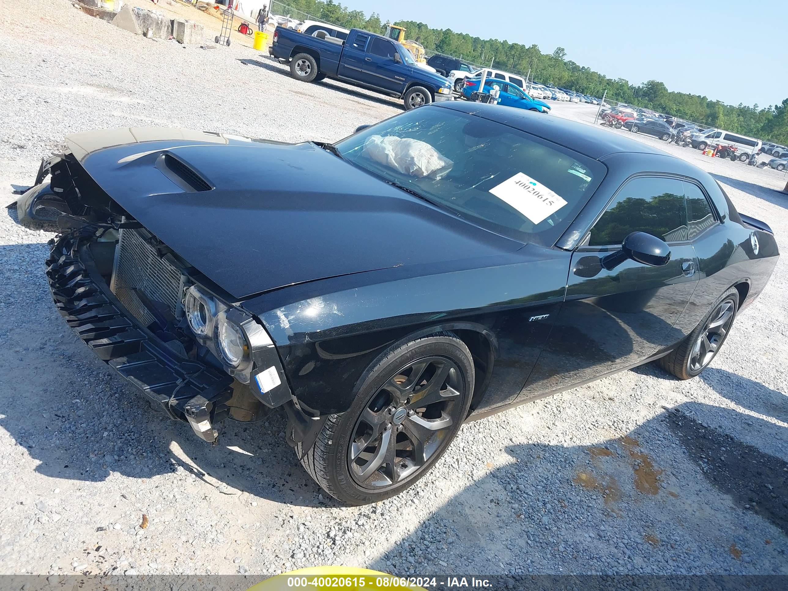 DODGE CHALLENGER image 2