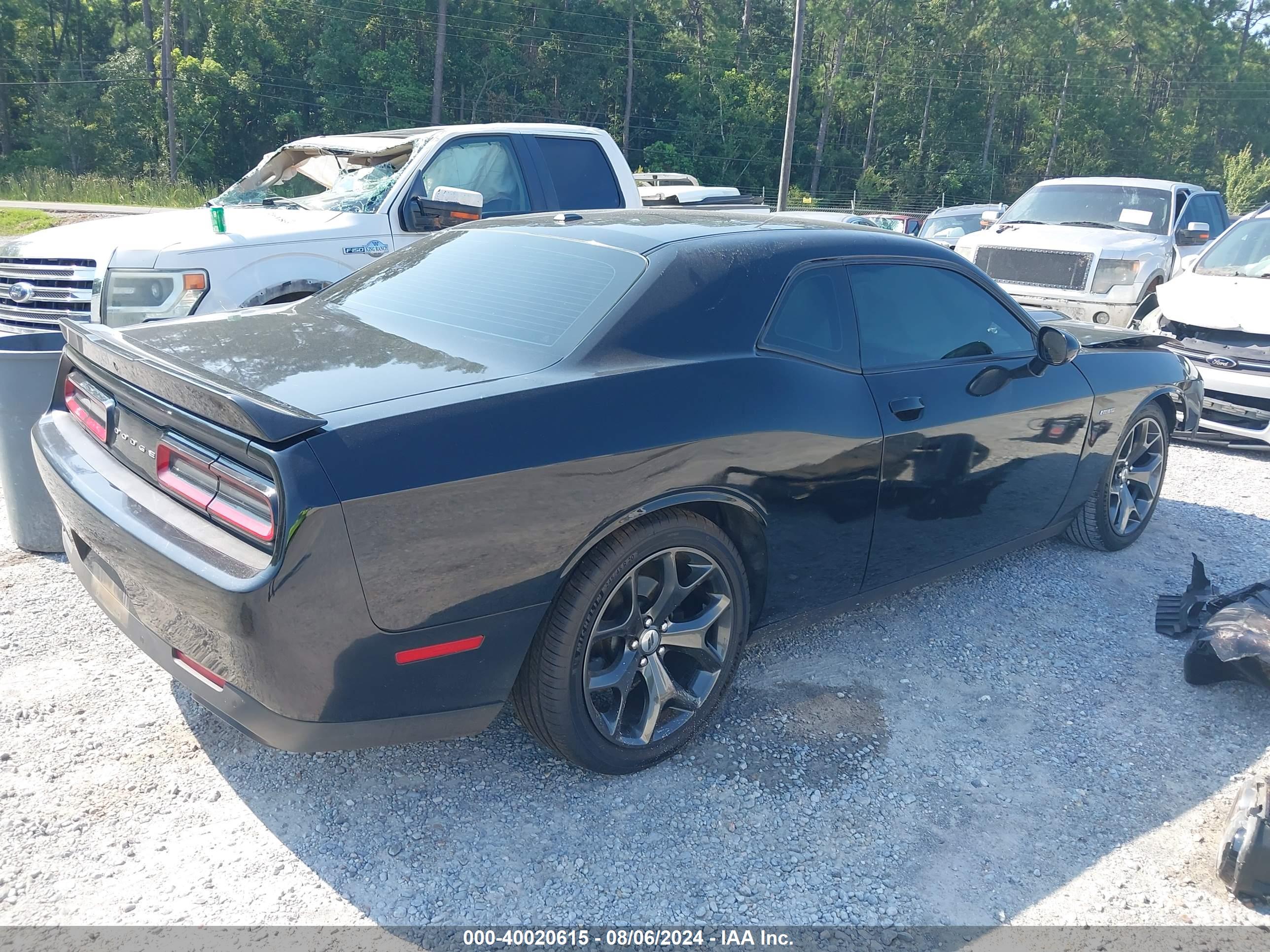DODGE CHALLENGER image 4