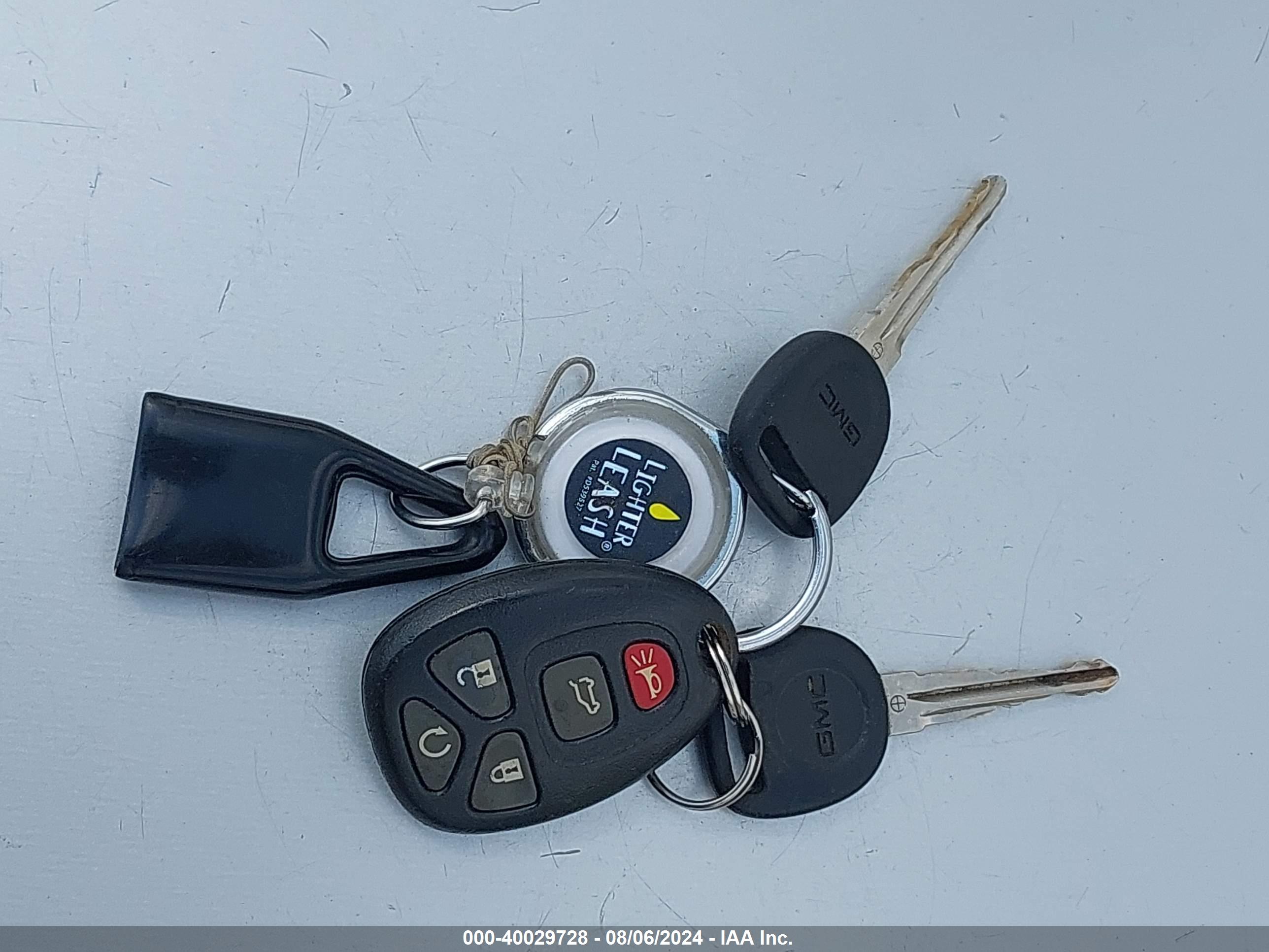 GMC YUKON image 11