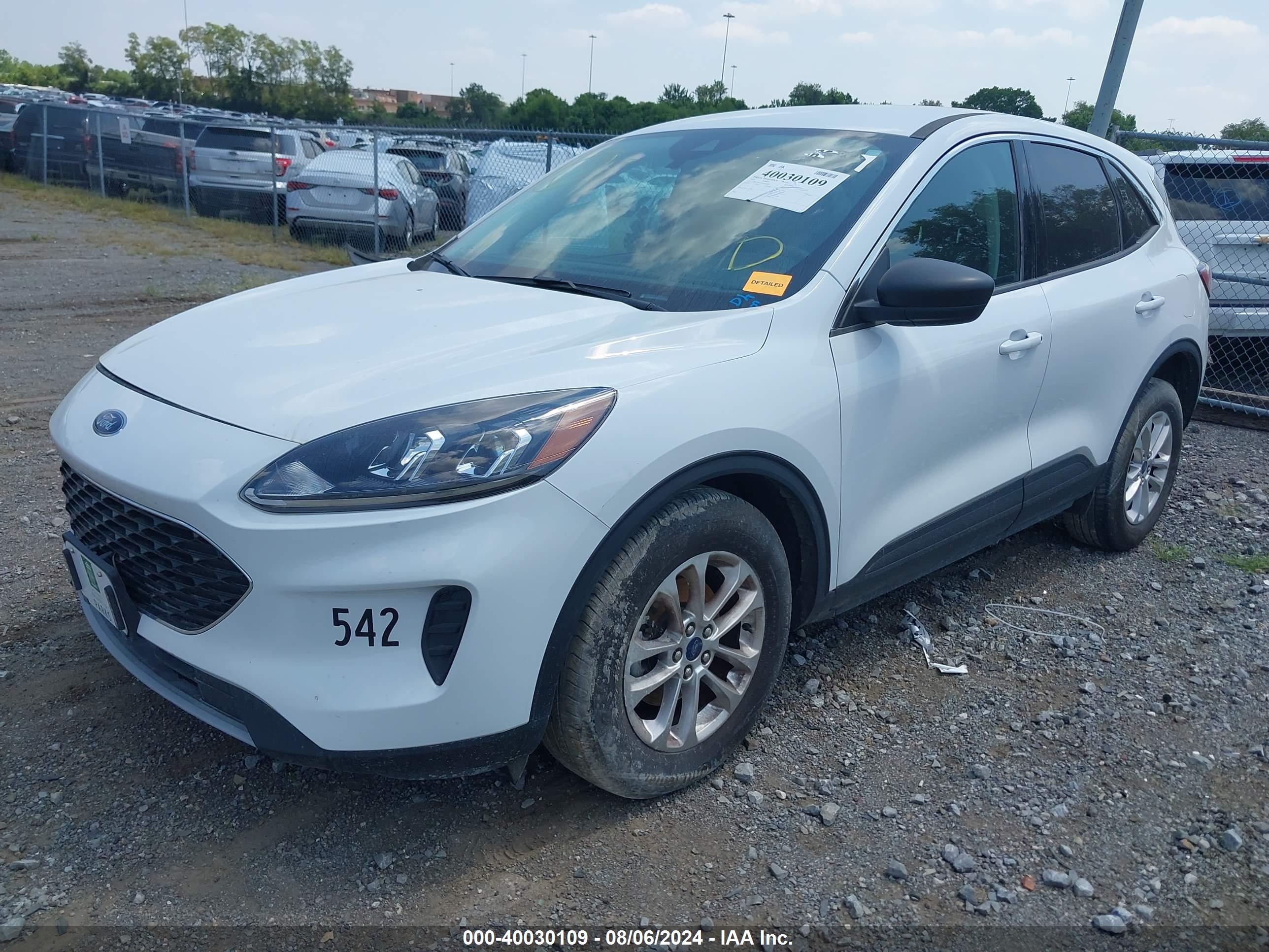 FORD ESCAPE image 2