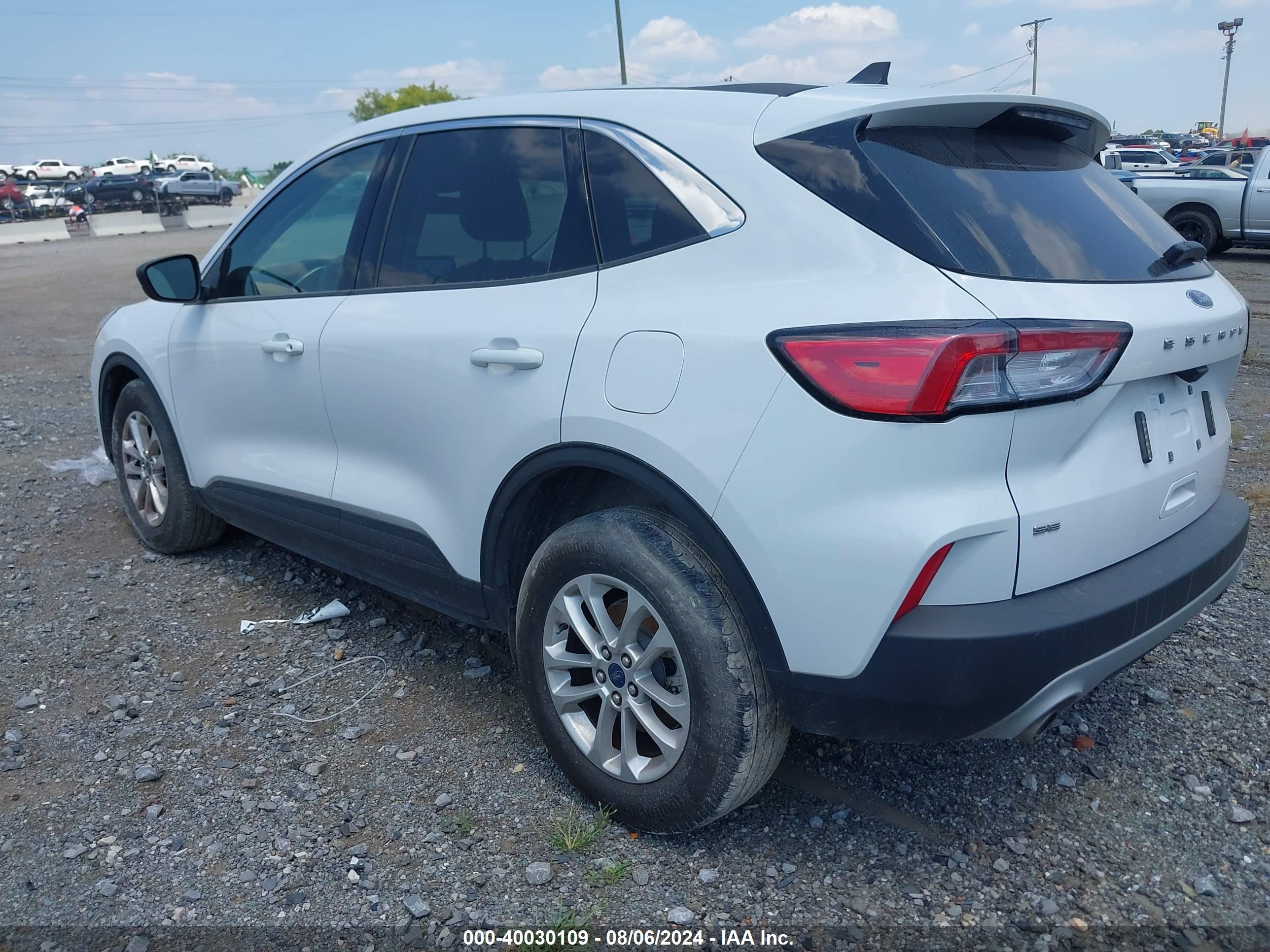 FORD ESCAPE image 3