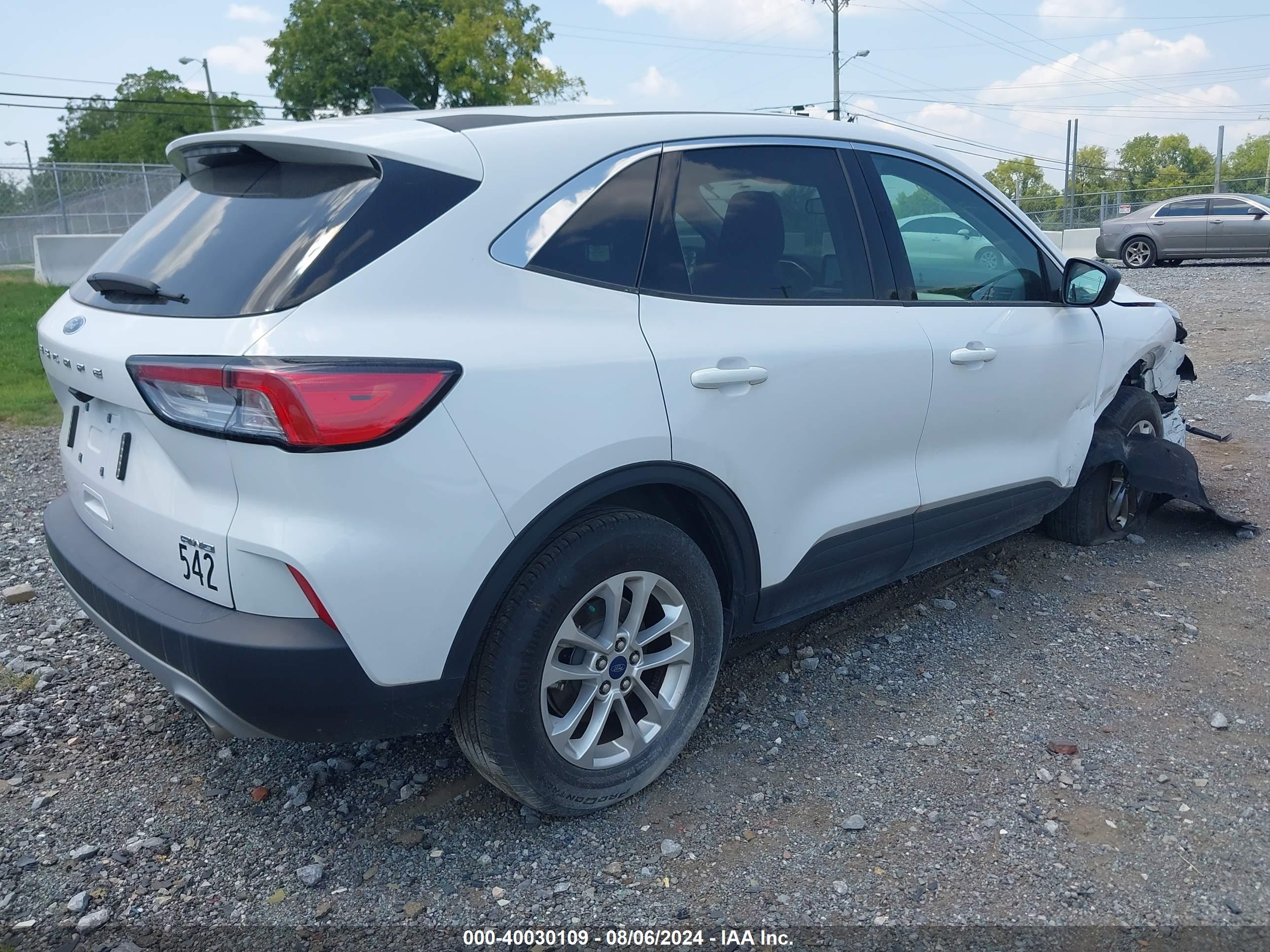FORD ESCAPE image 4