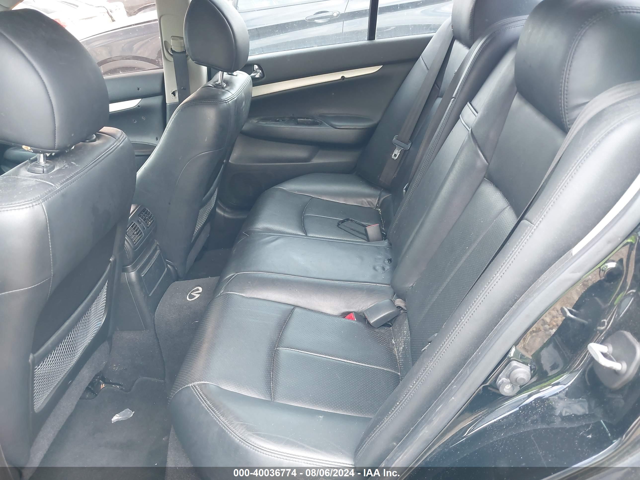 INFINITI G35X image 8