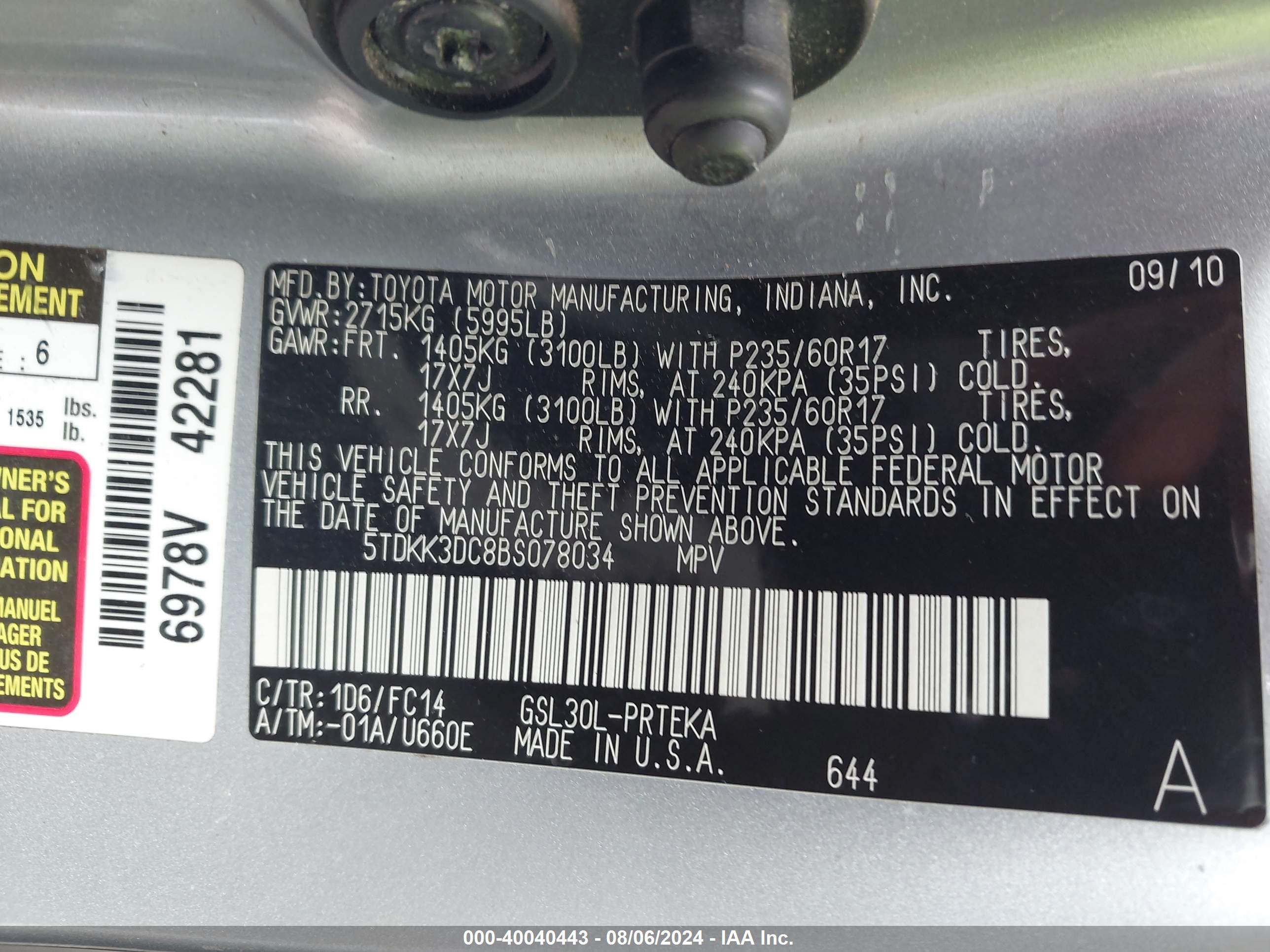 TOYOTA SIENNA image 9