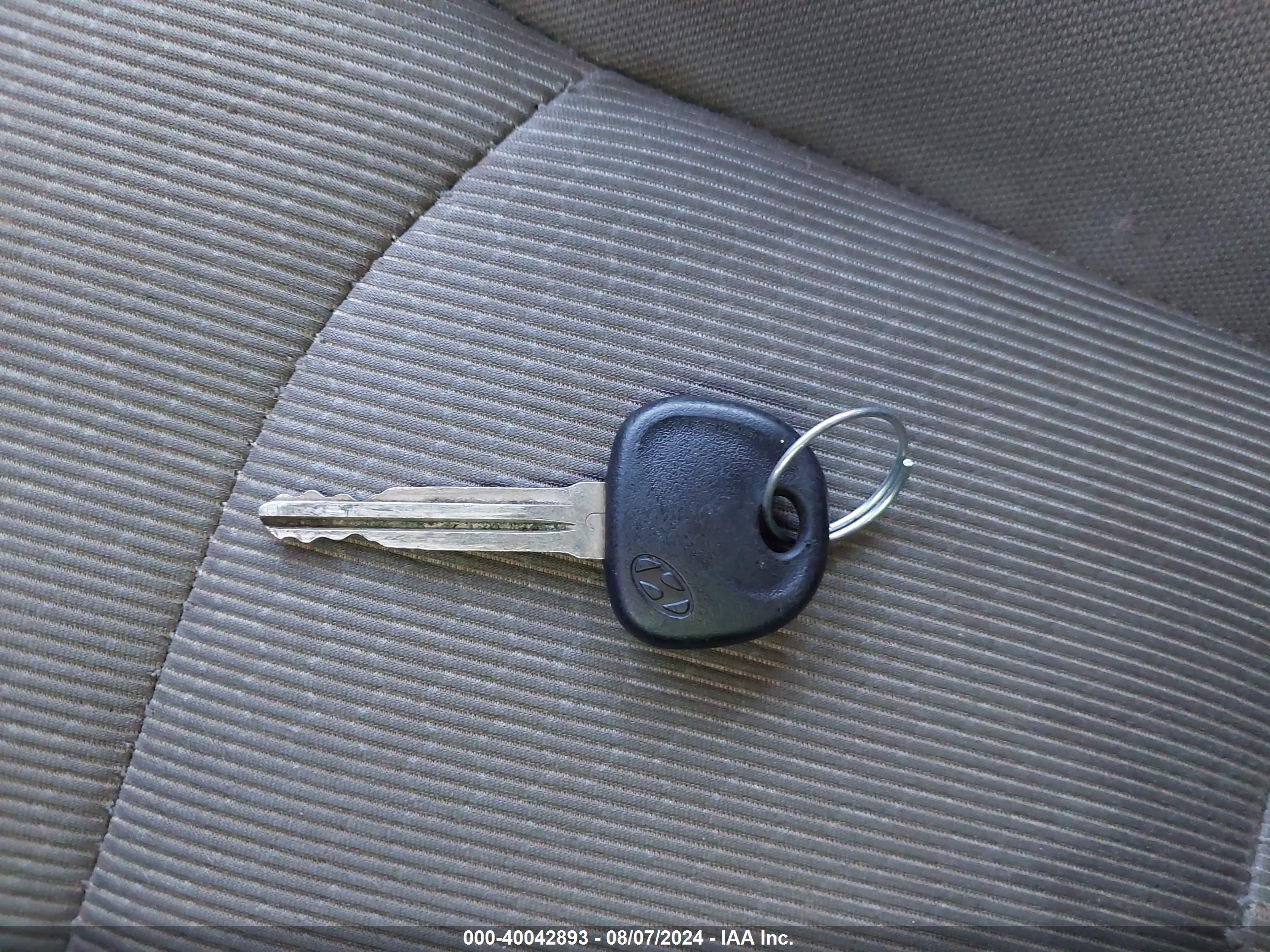HYUNDAI ELANTRA image 11