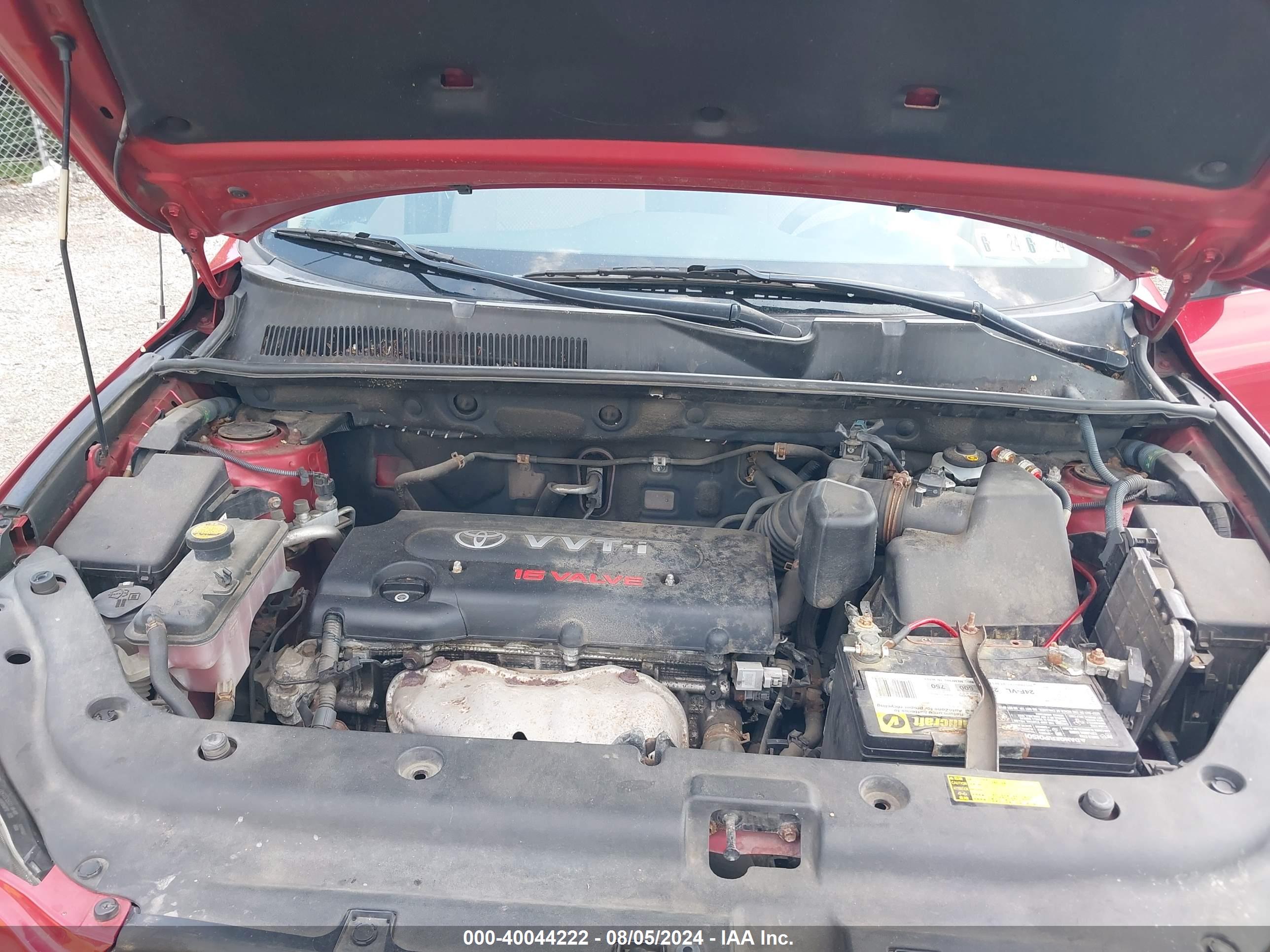 TOYOTA RAV4 image 10