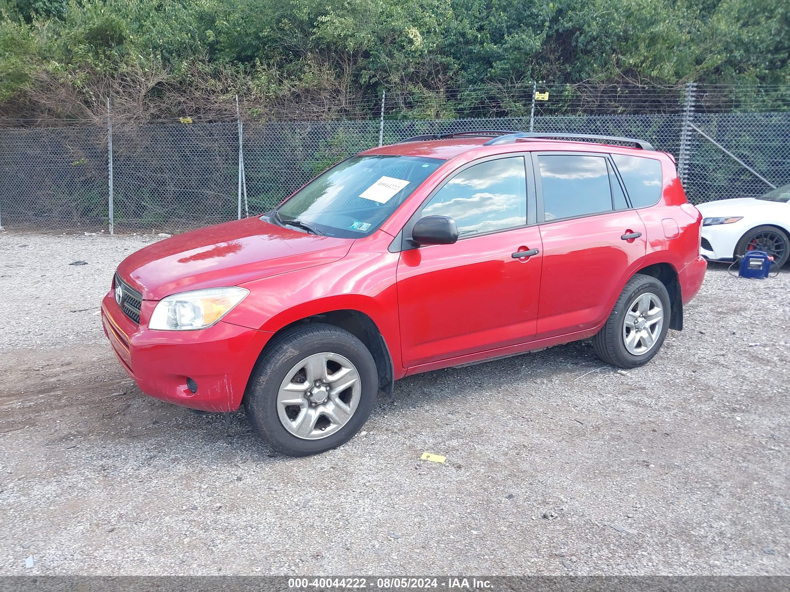 TOYOTA RAV4 image 2