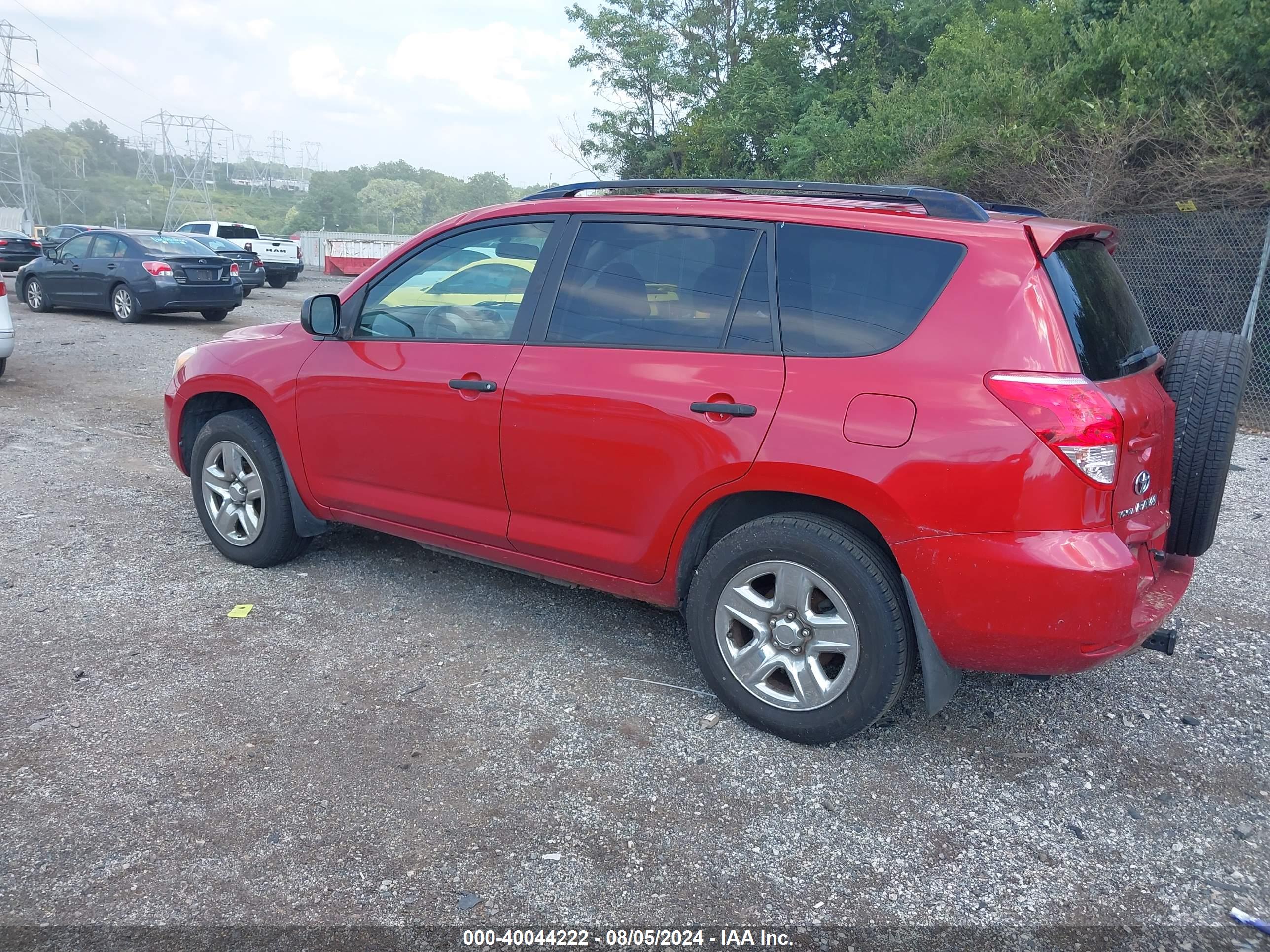 TOYOTA RAV4 image 3