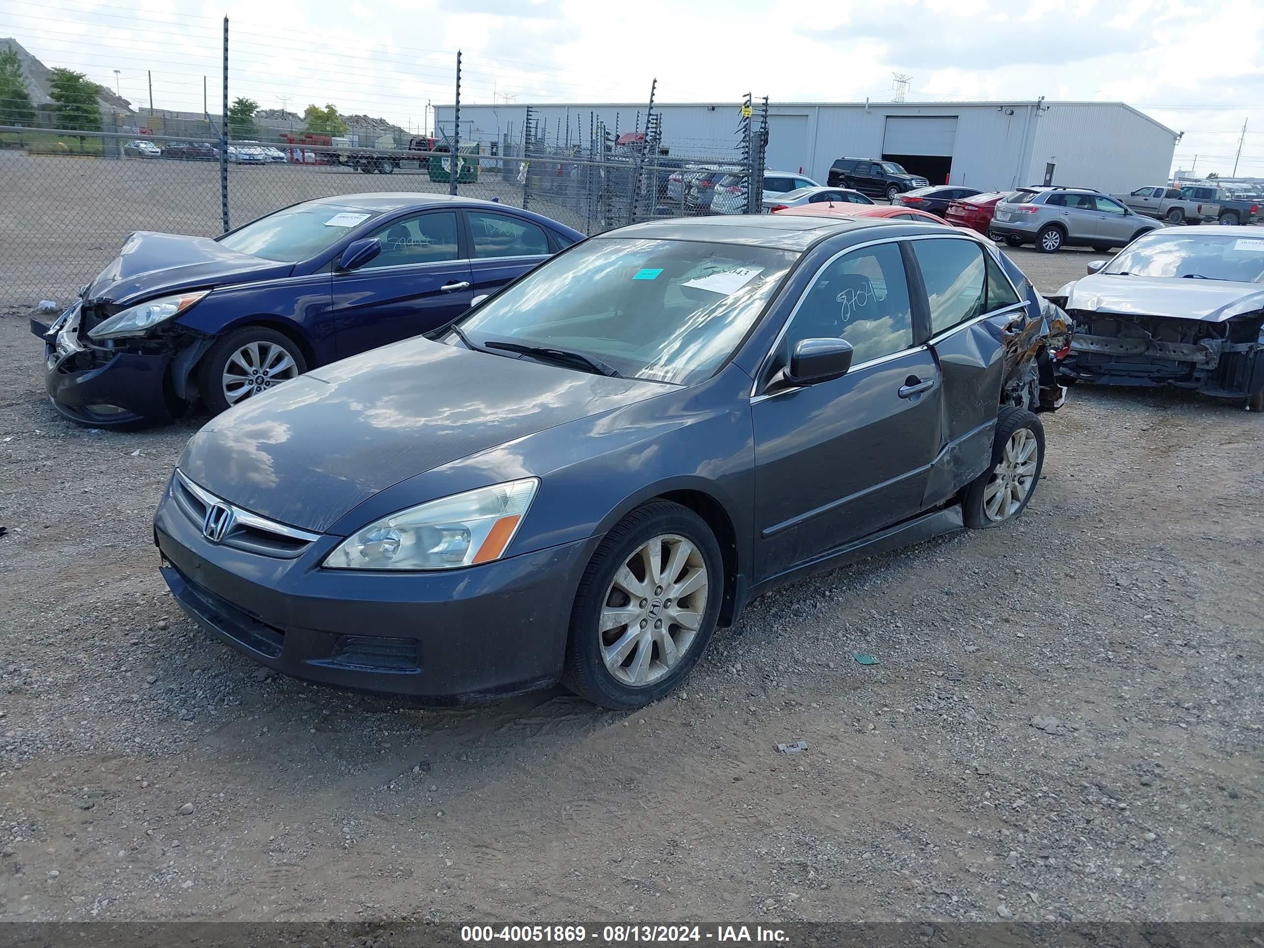 HONDA ACCORD image 2