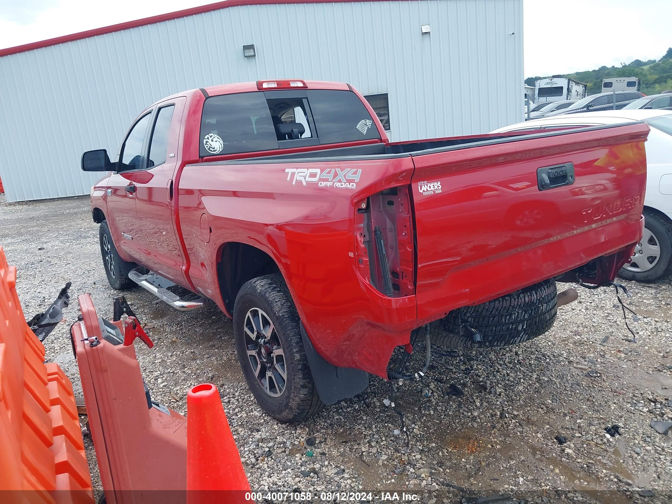 TOYOTA TUNDRA image 3