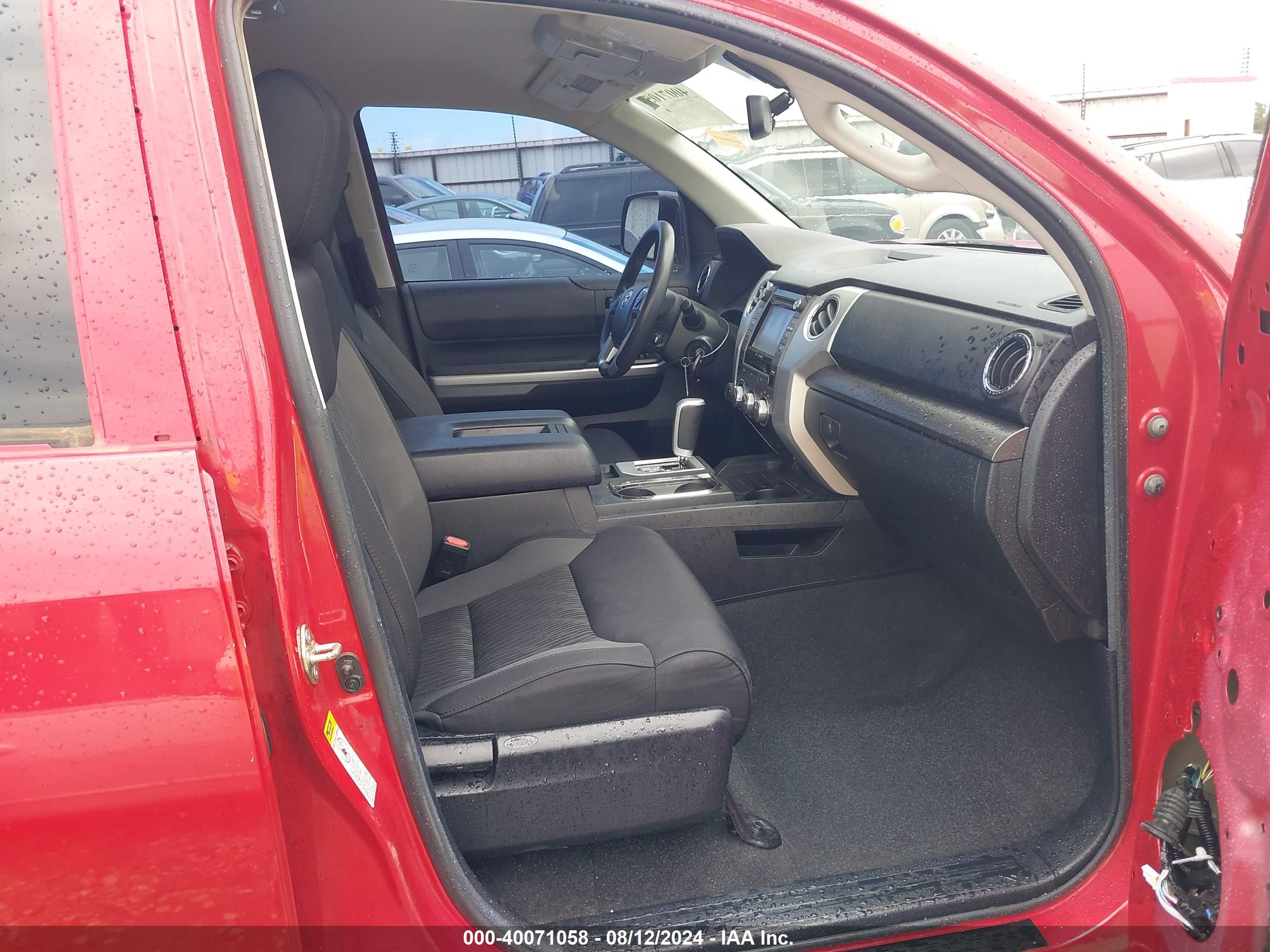 TOYOTA TUNDRA image 5