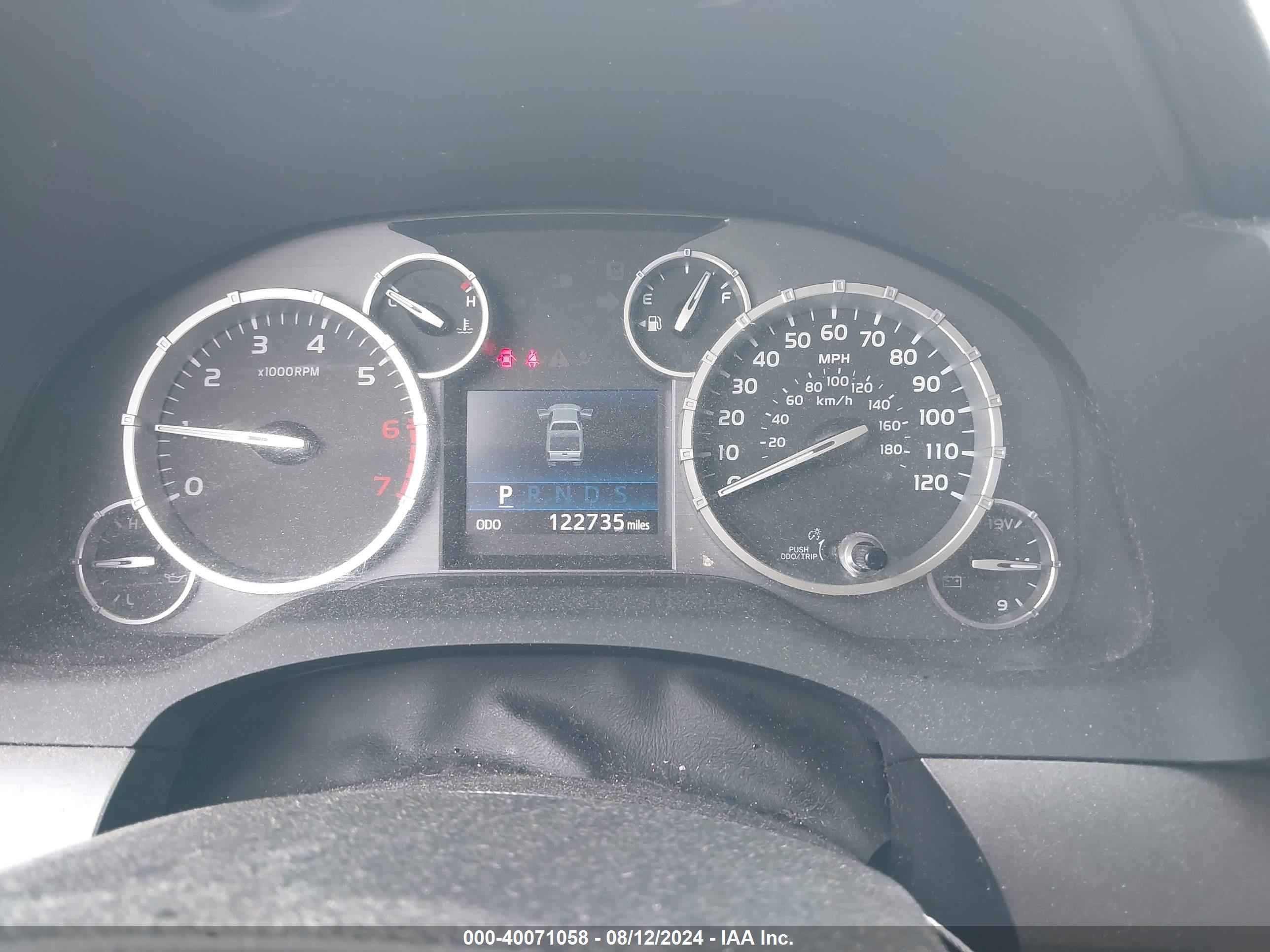 TOYOTA TUNDRA image 7