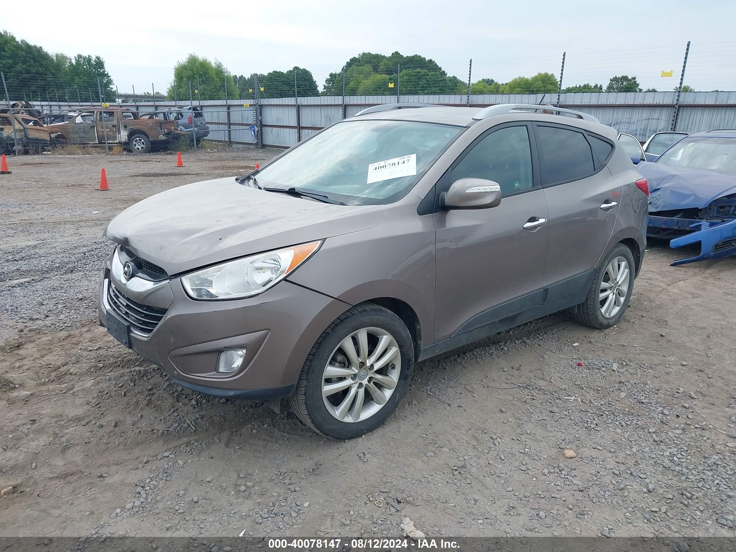 HYUNDAI TUCSON image 2