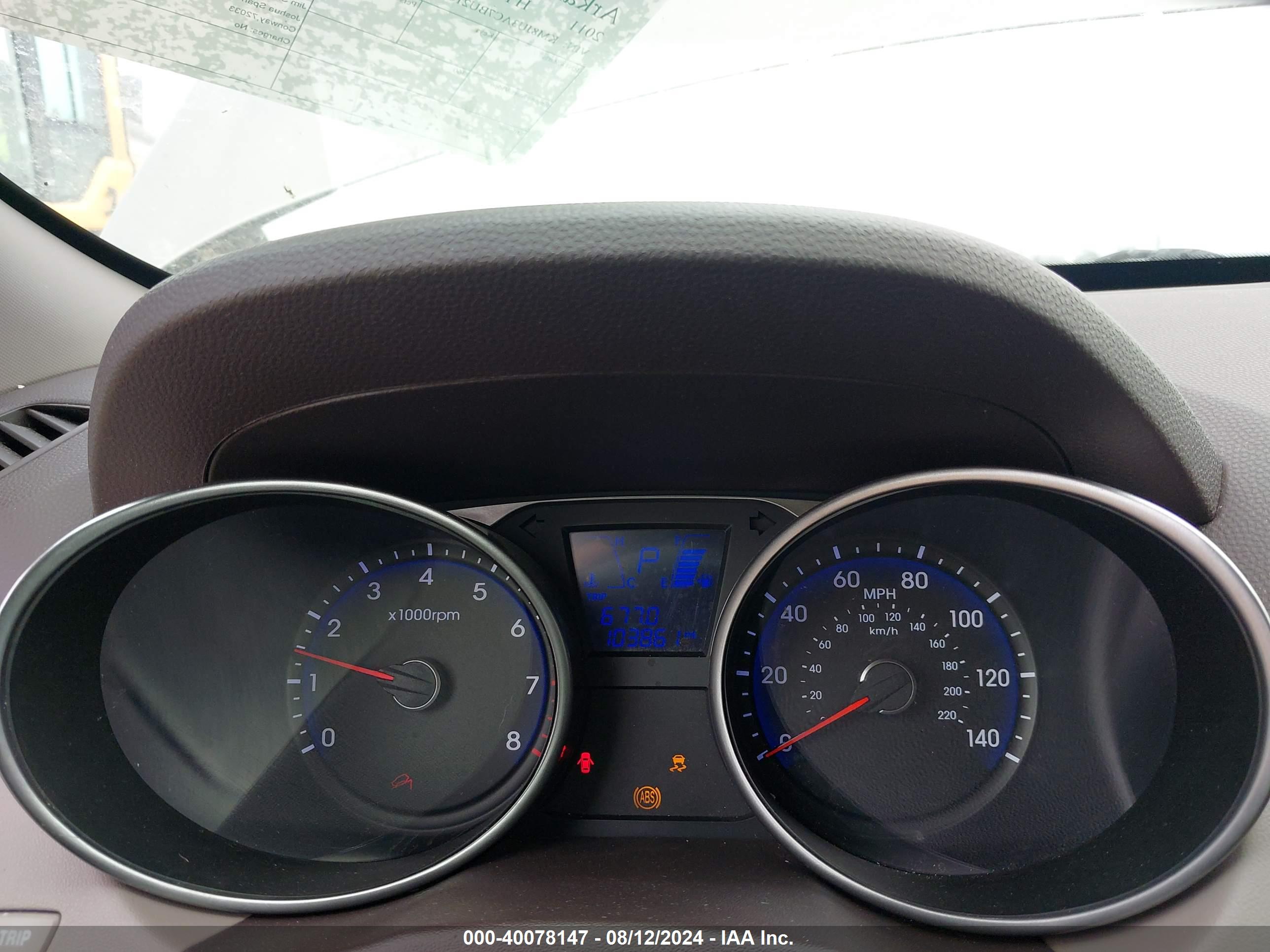 HYUNDAI TUCSON image 7