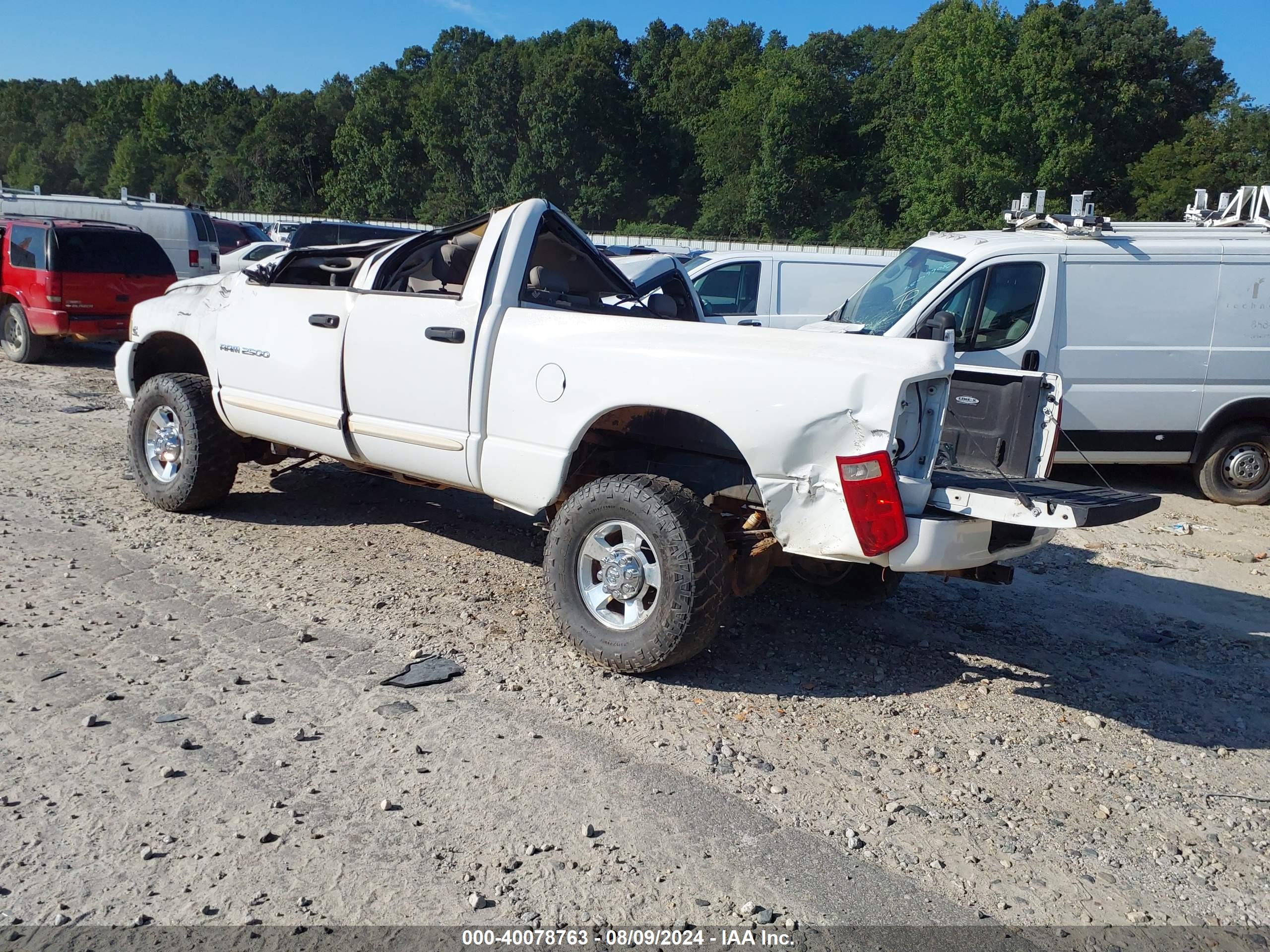 DODGE RAM image 3