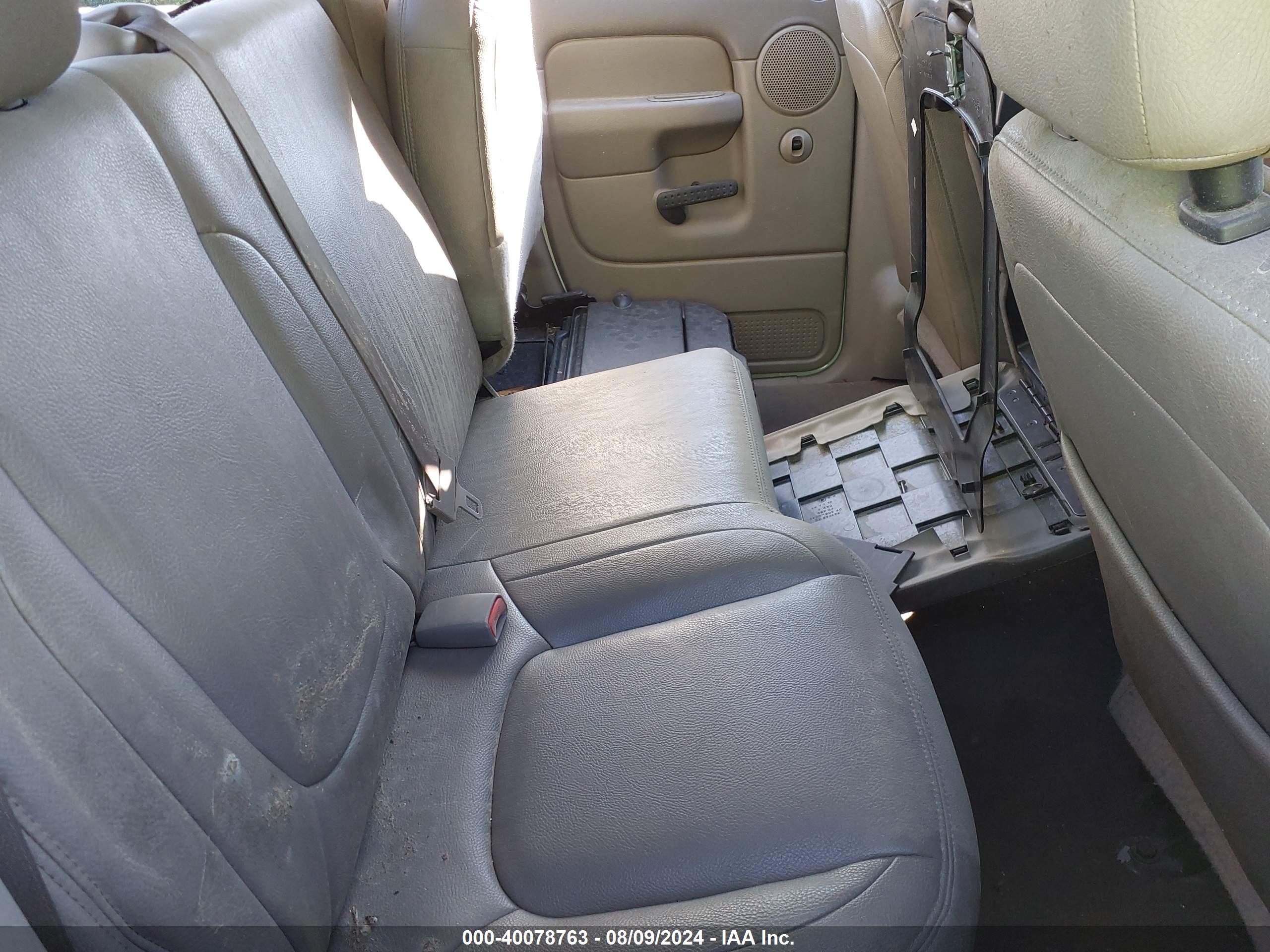 DODGE RAM image 8