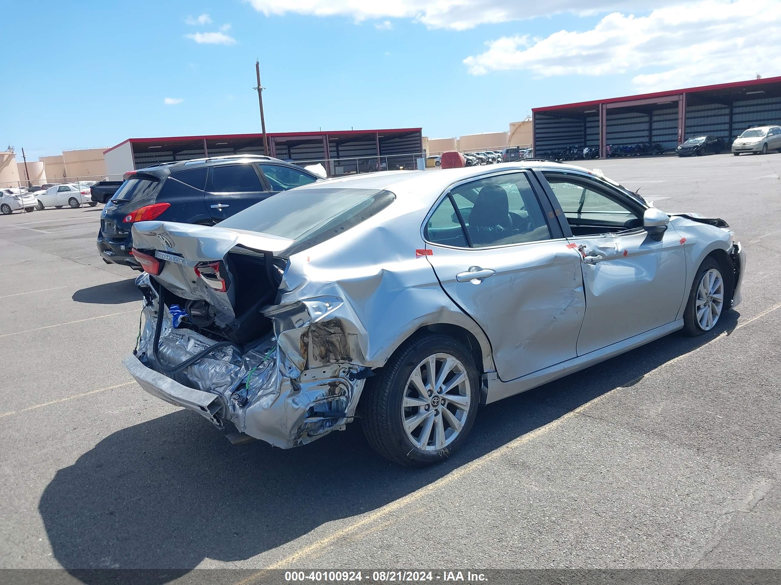 TOYOTA CAMRY image 6