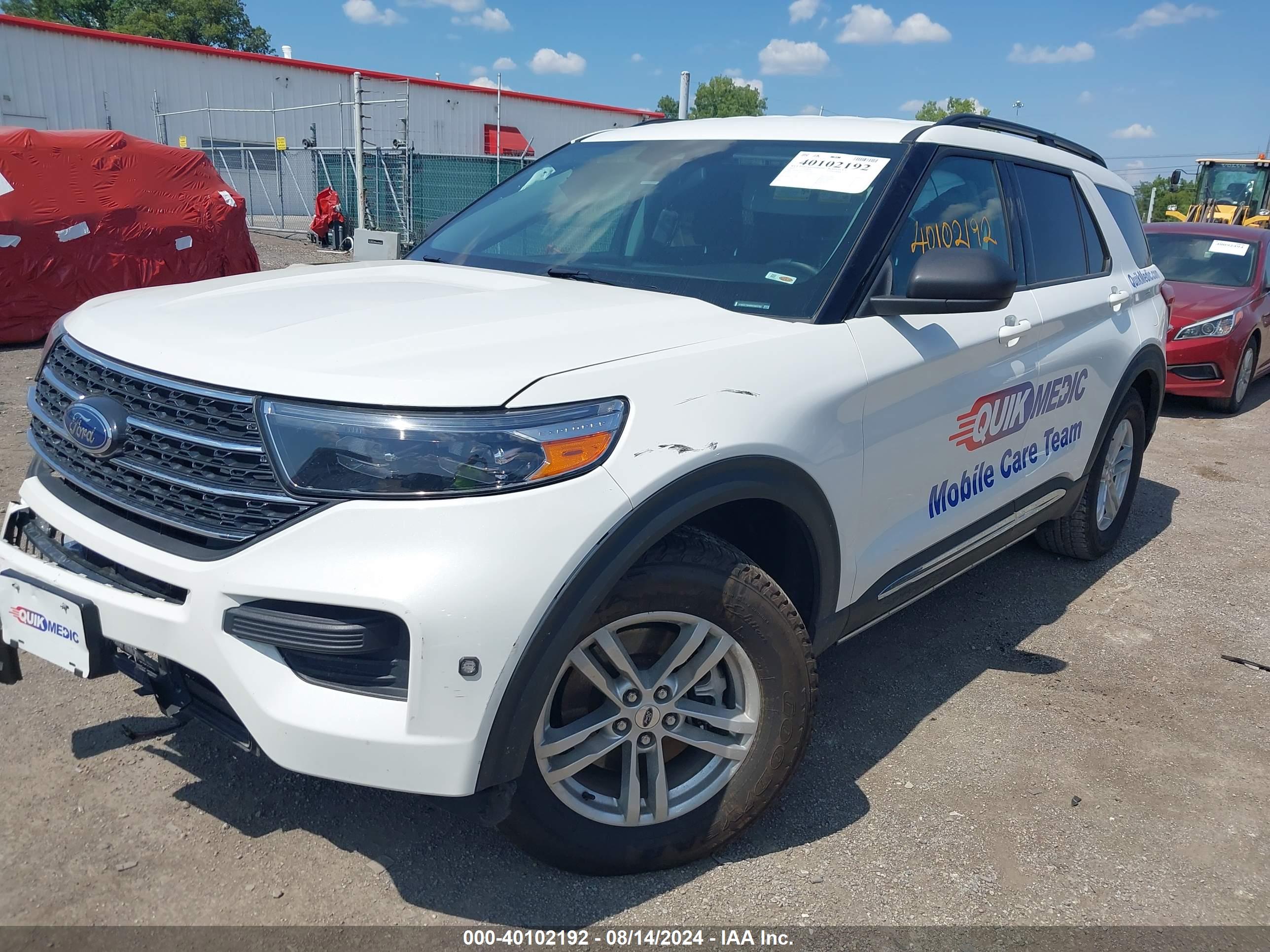 FORD EXPLORER image 2