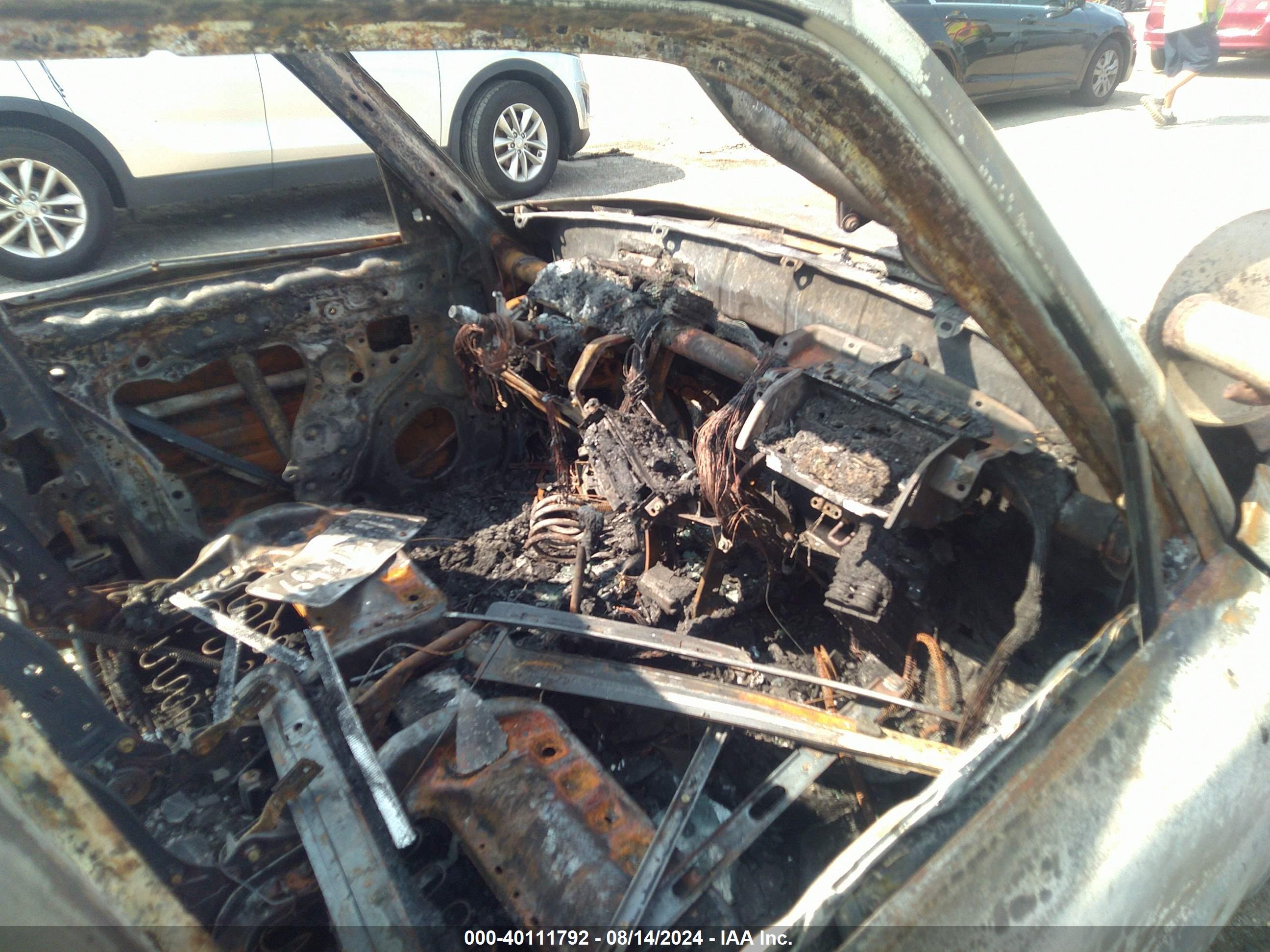 TOYOTA RAV4 image 5