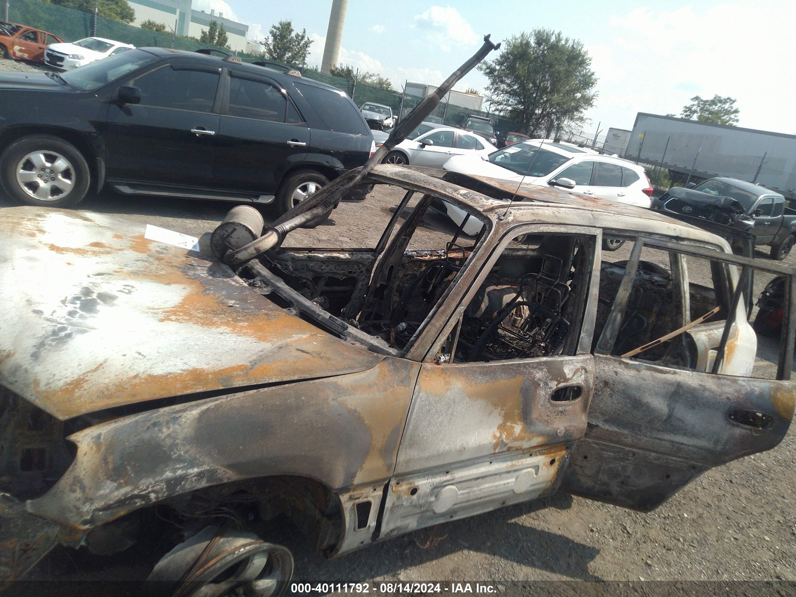 TOYOTA RAV4 image 6