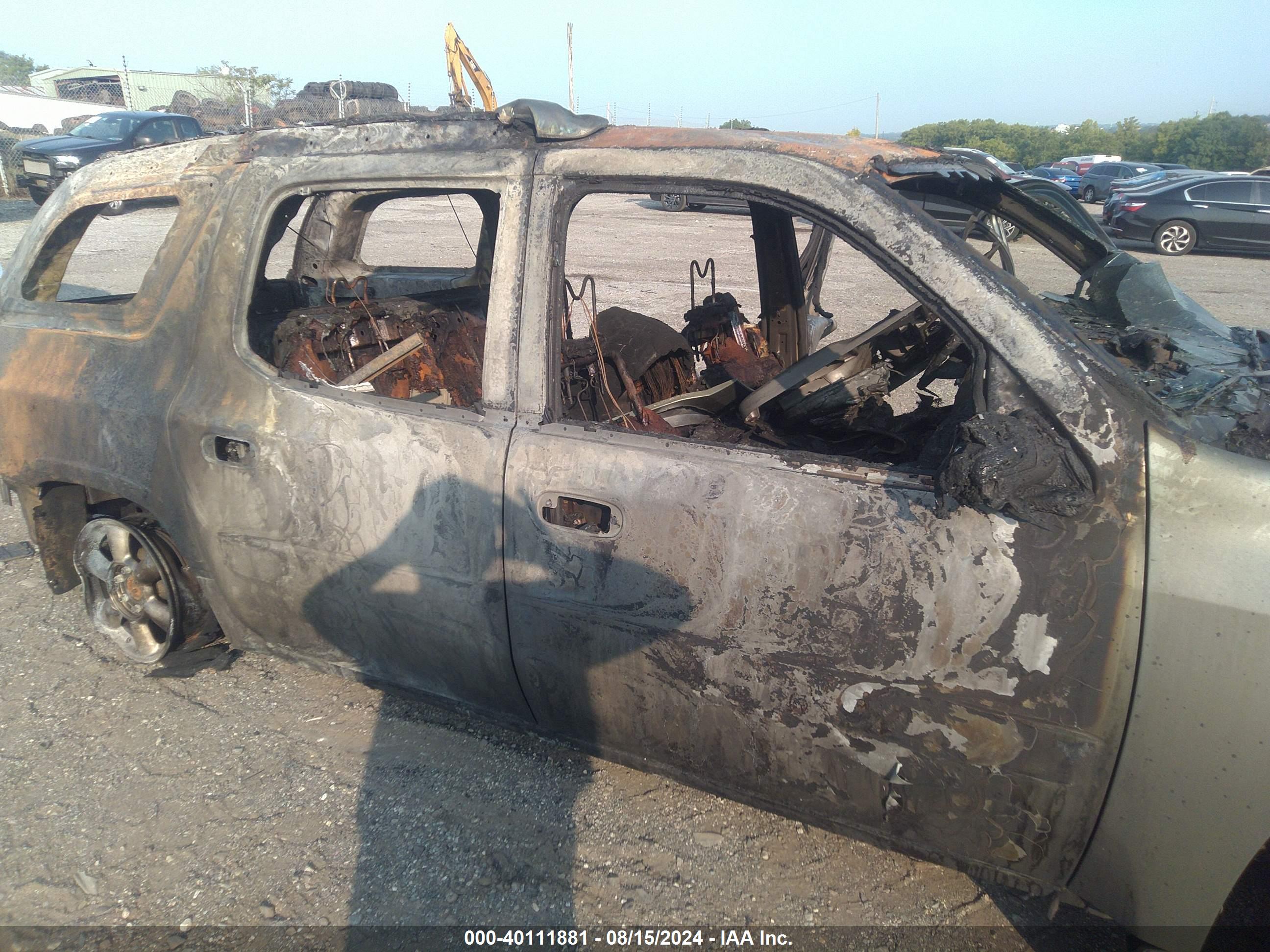 GMC ENVOY image 6