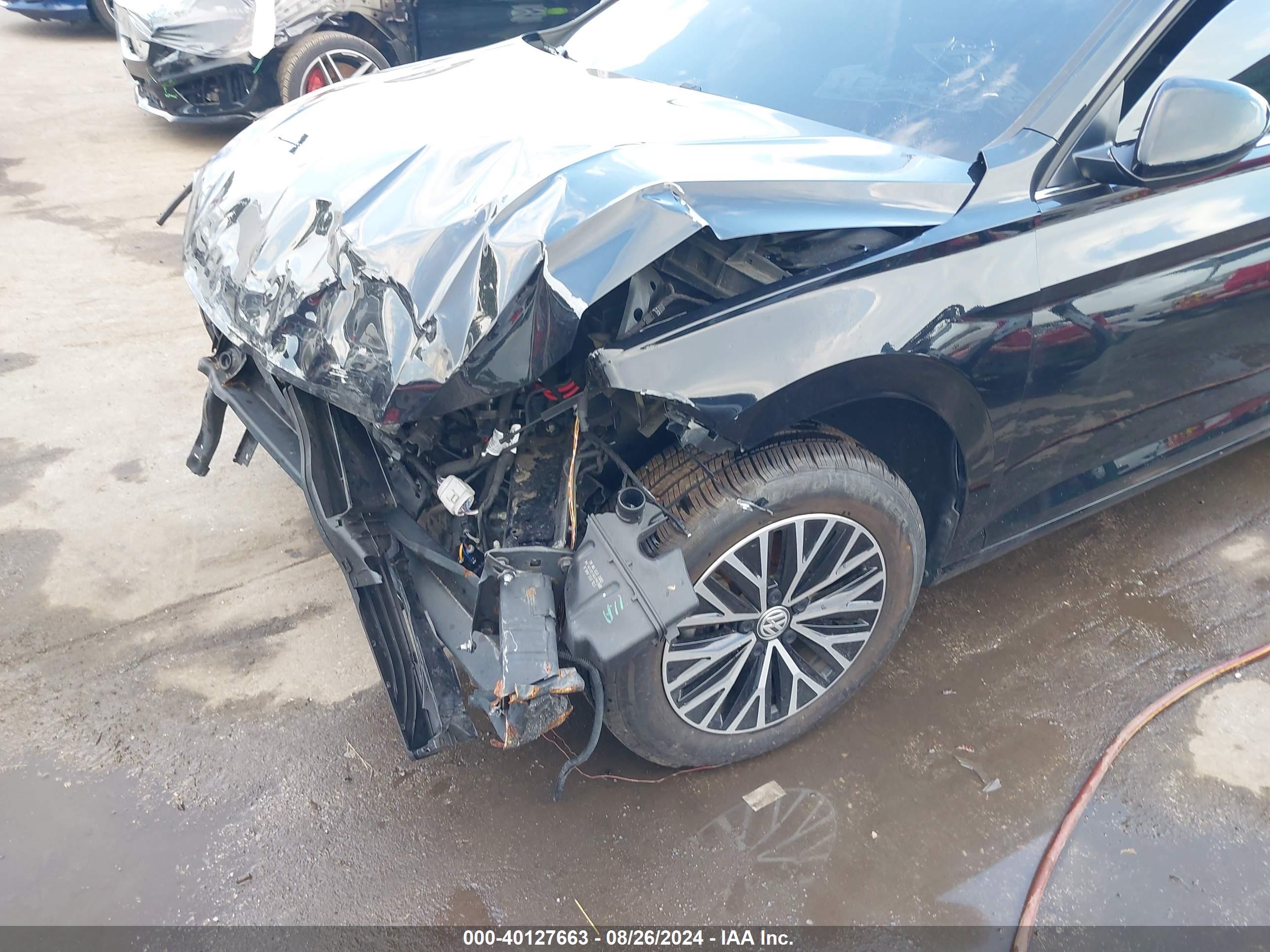 VOLKSWAGEN JETTA image 6