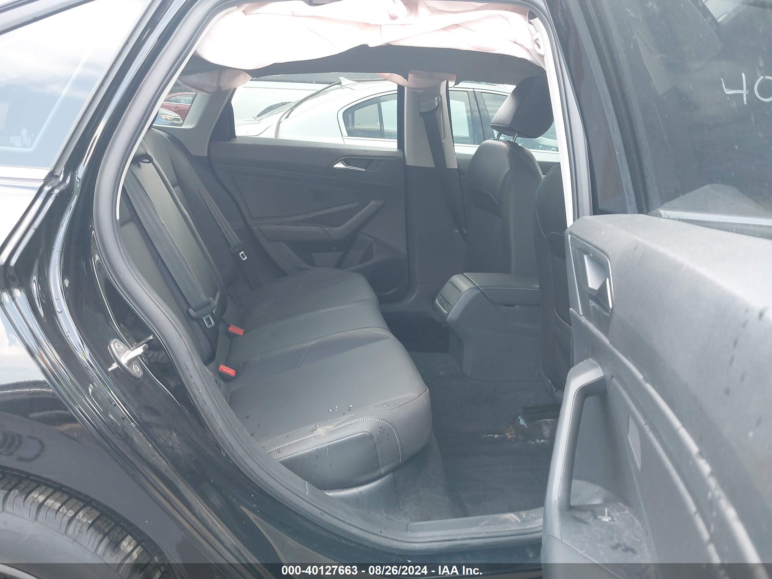 VOLKSWAGEN JETTA image 8