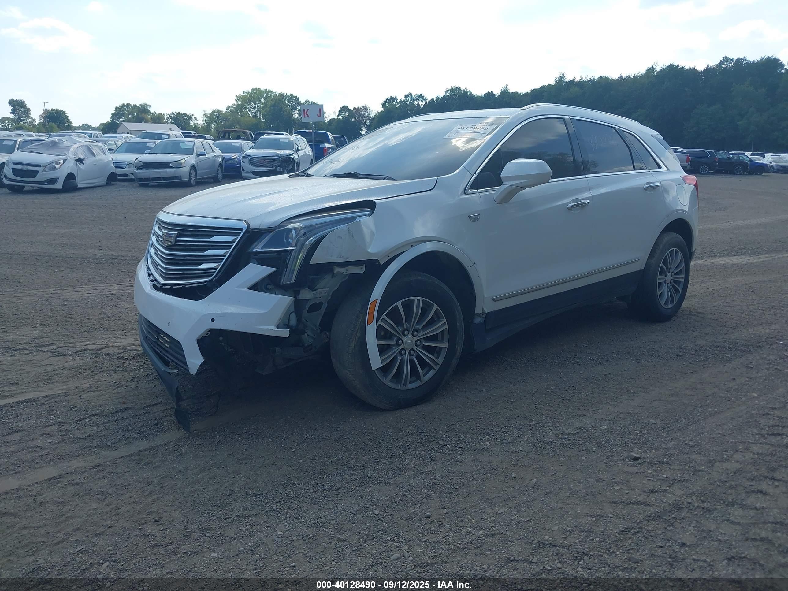CADILLAC XT5 image 2