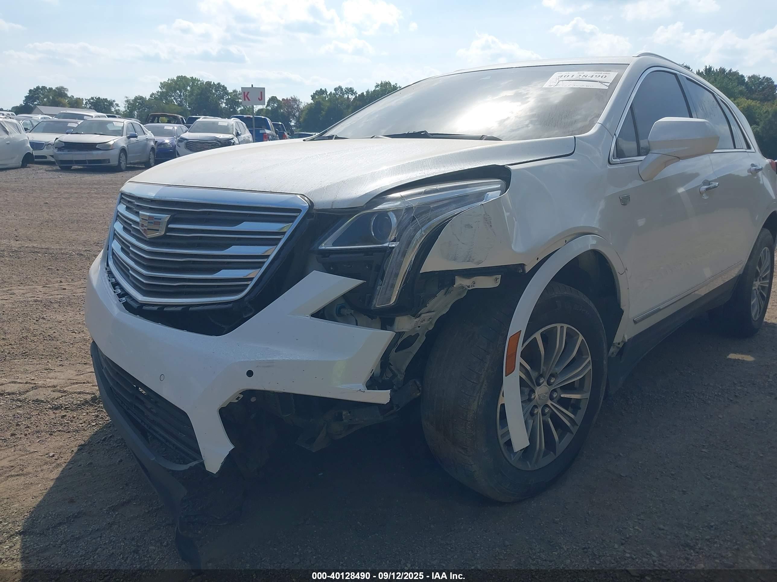 CADILLAC XT5 image 6