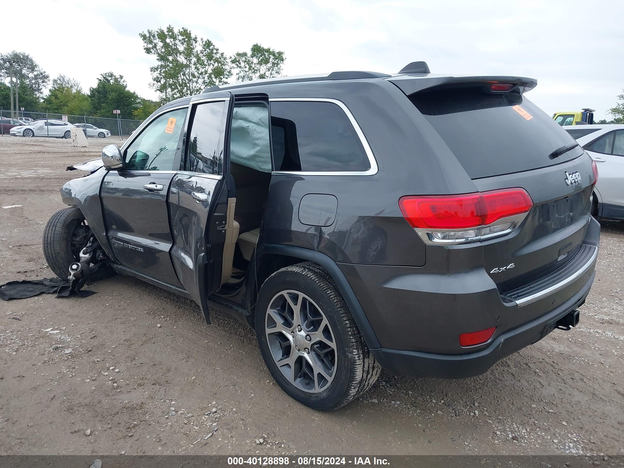 JEEP GRAND image 3